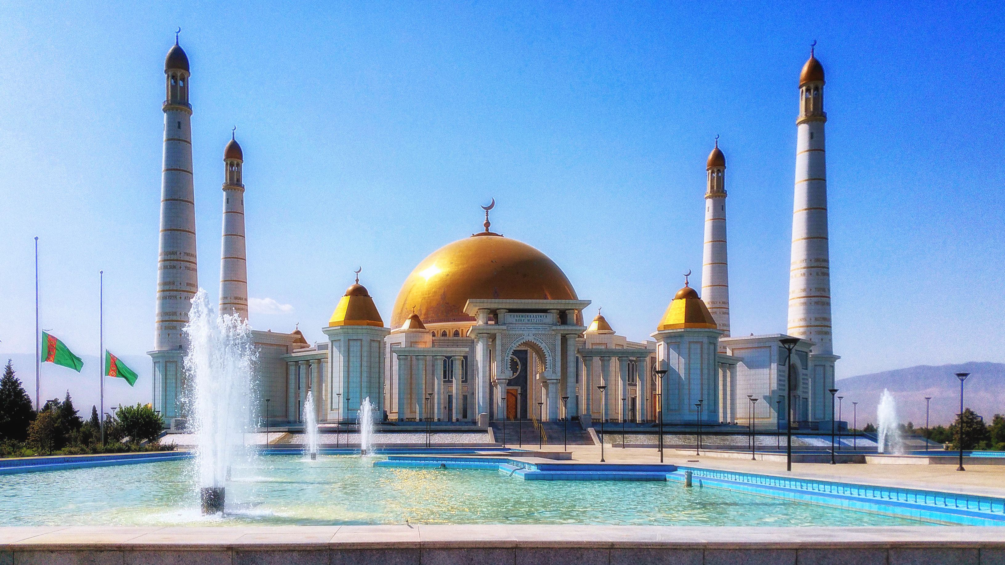 Ruhy Mosque, Ashgabat, Turkmenistan