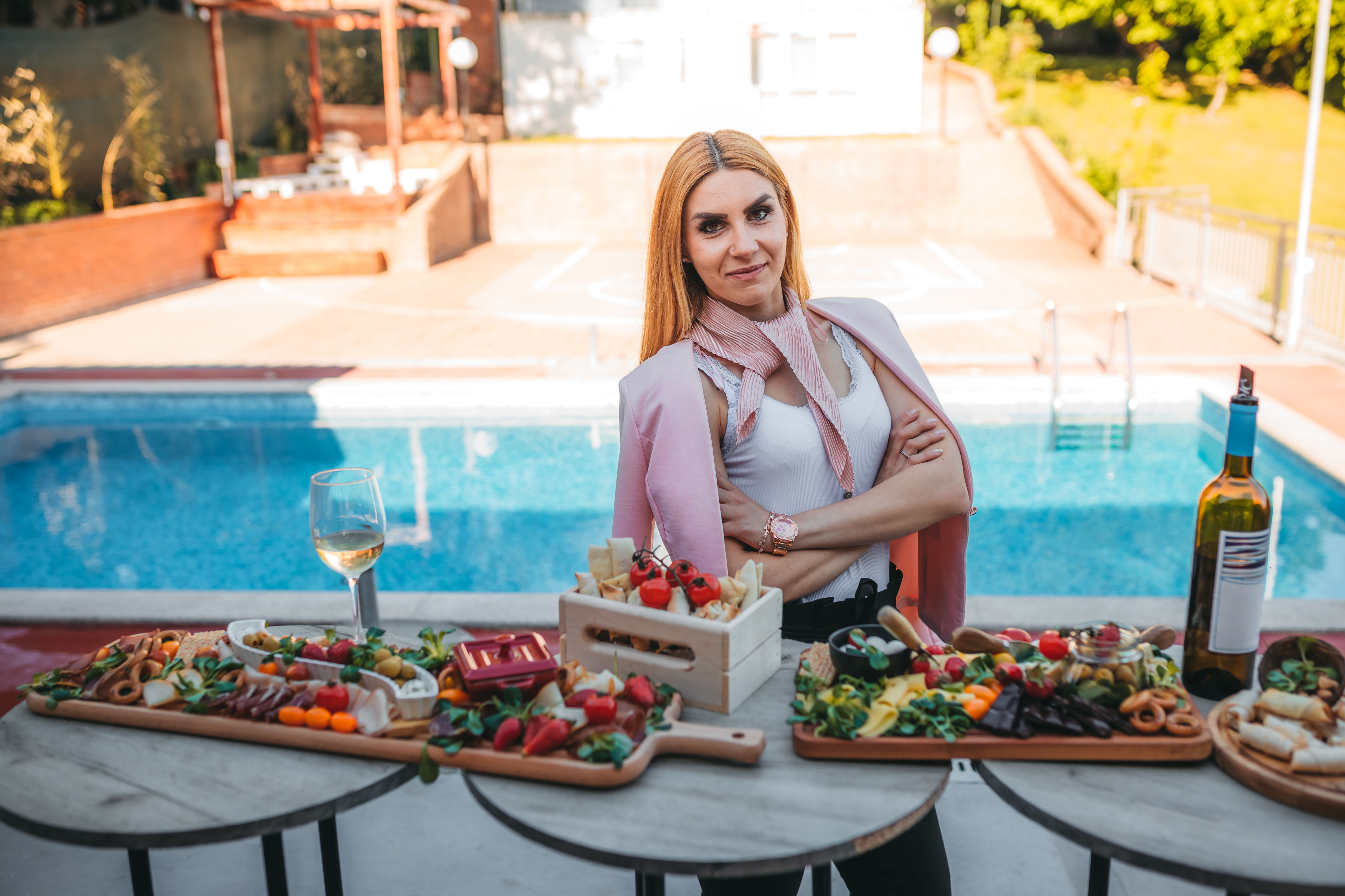 Food, wine and pool Food, wine and pool