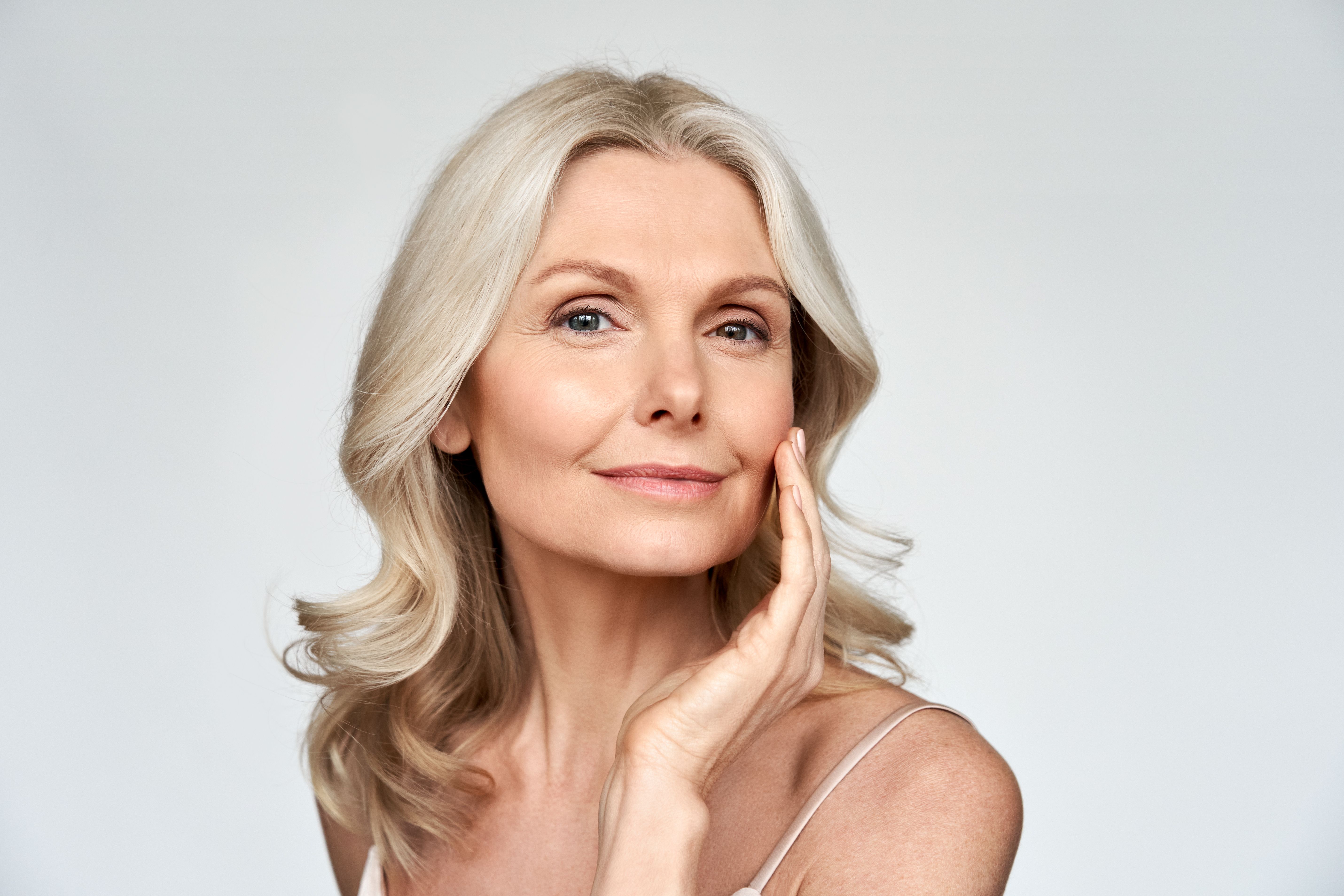 highlight contour mature skin