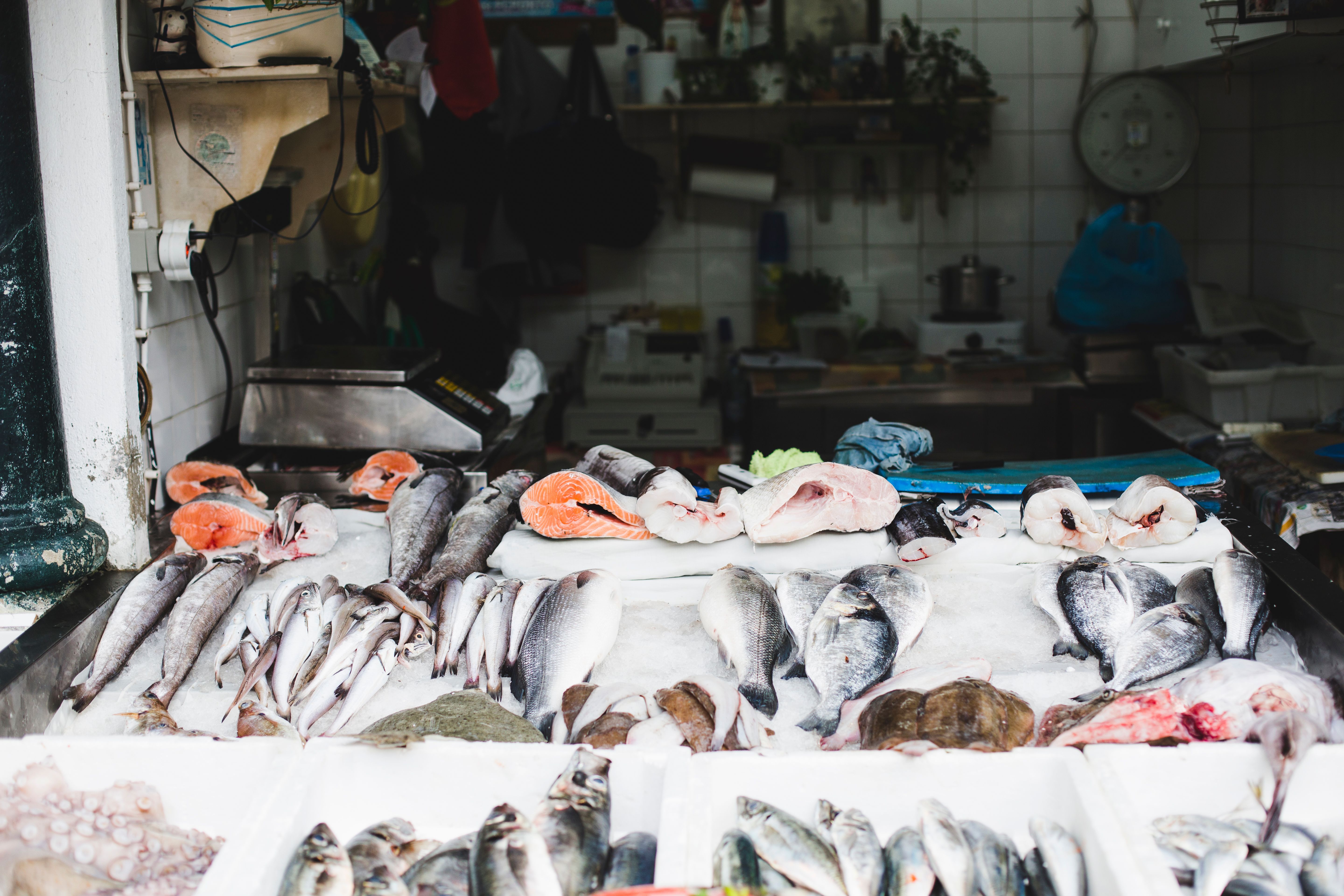 local market Nazaré