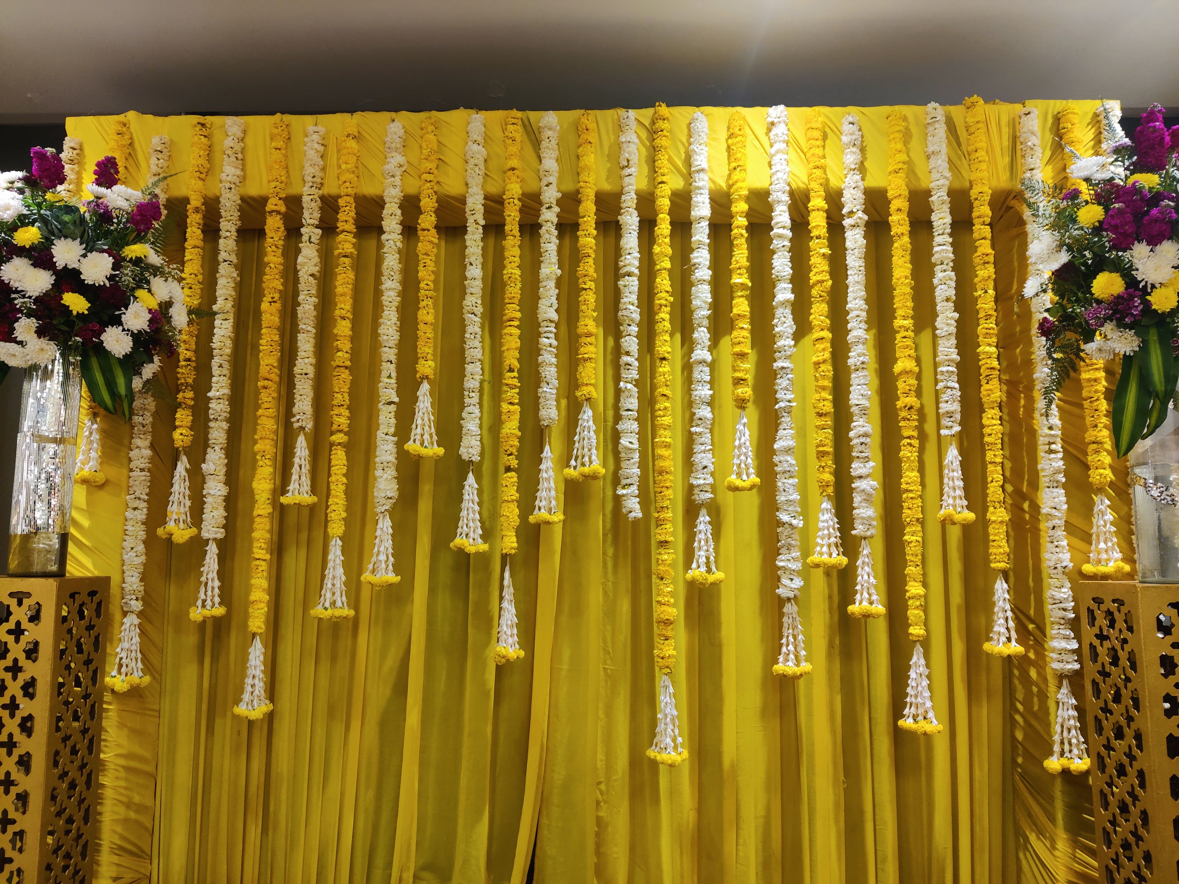 personalized wedding decoration