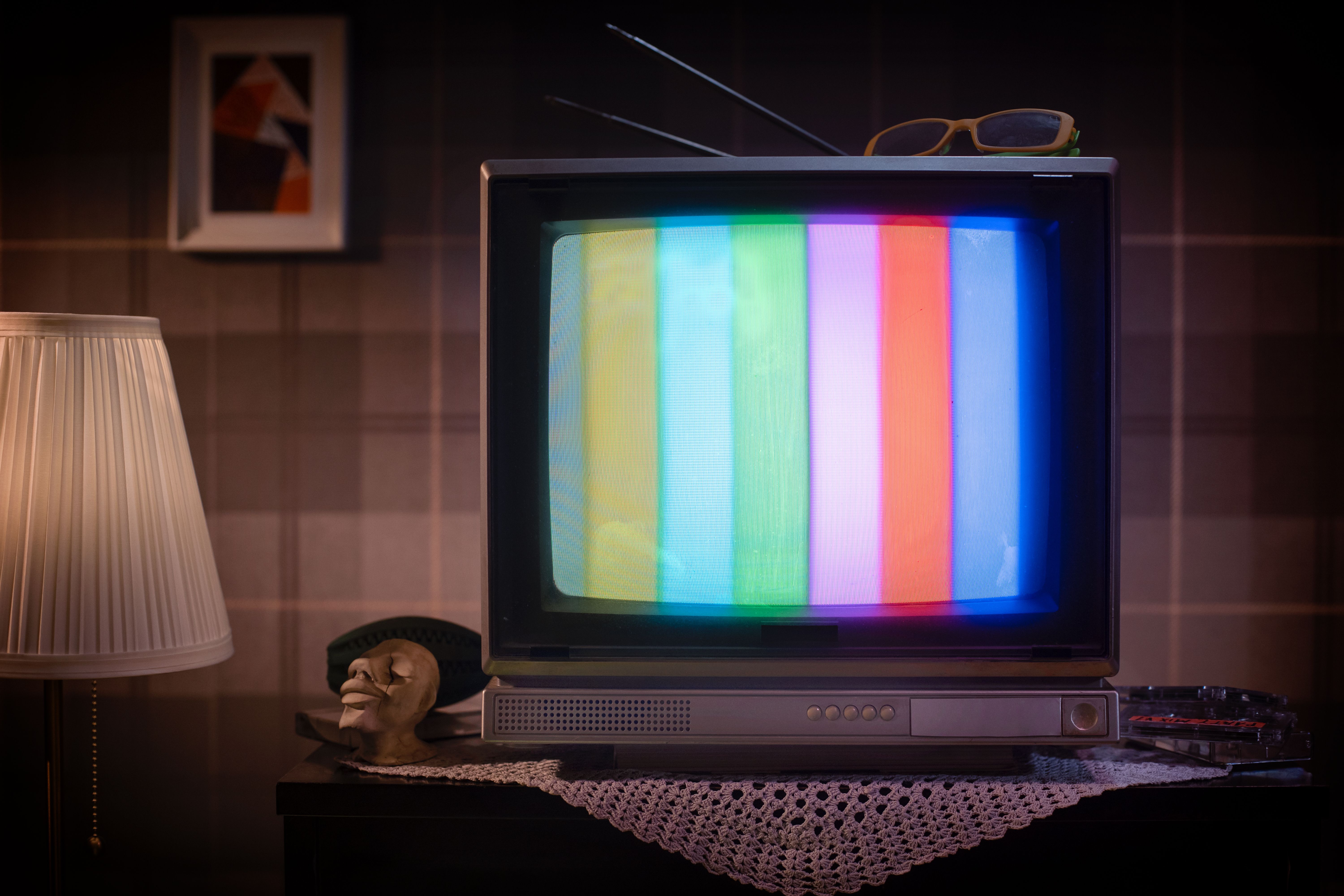 Broadcast and signal