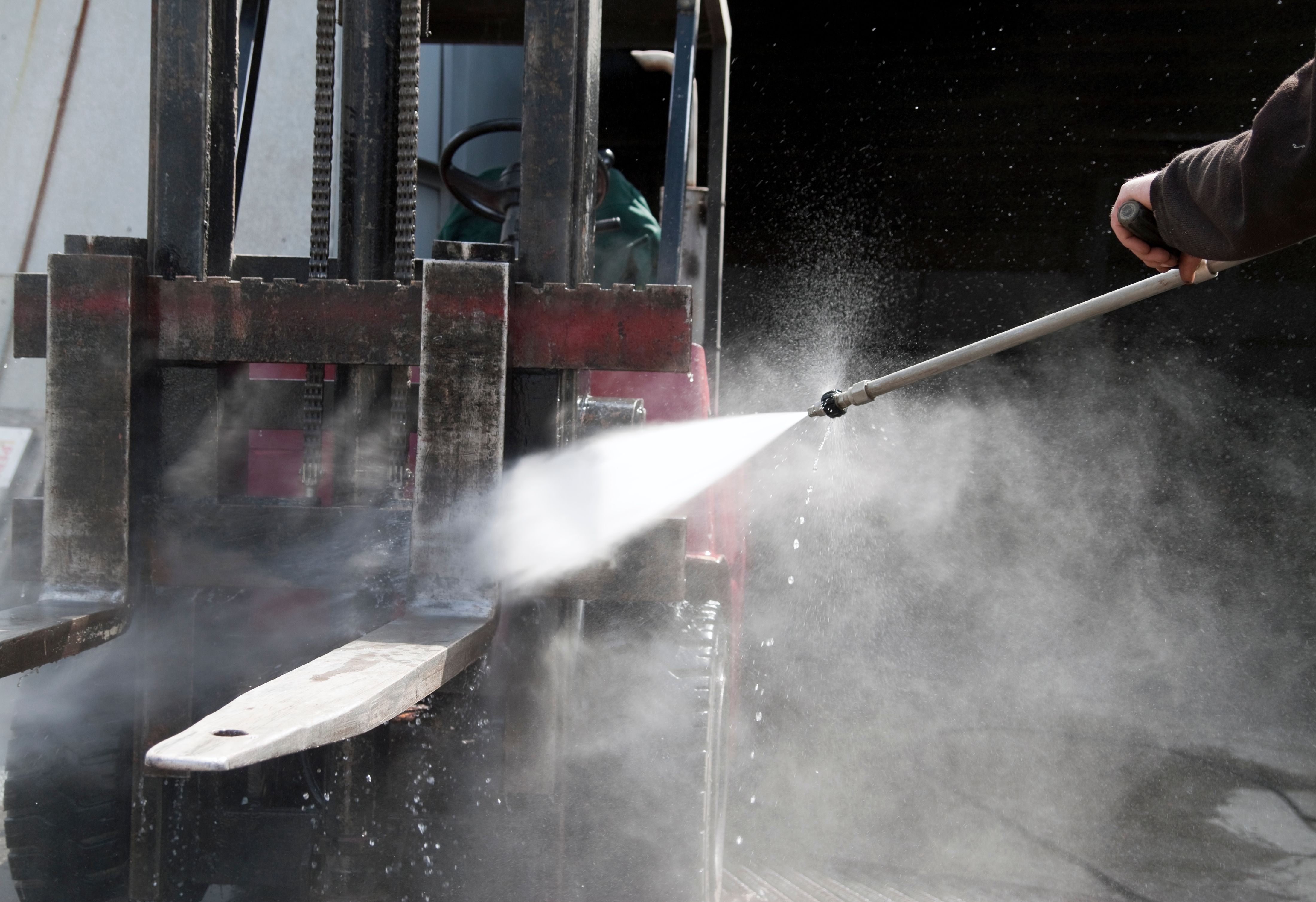 pressure washing equipment
