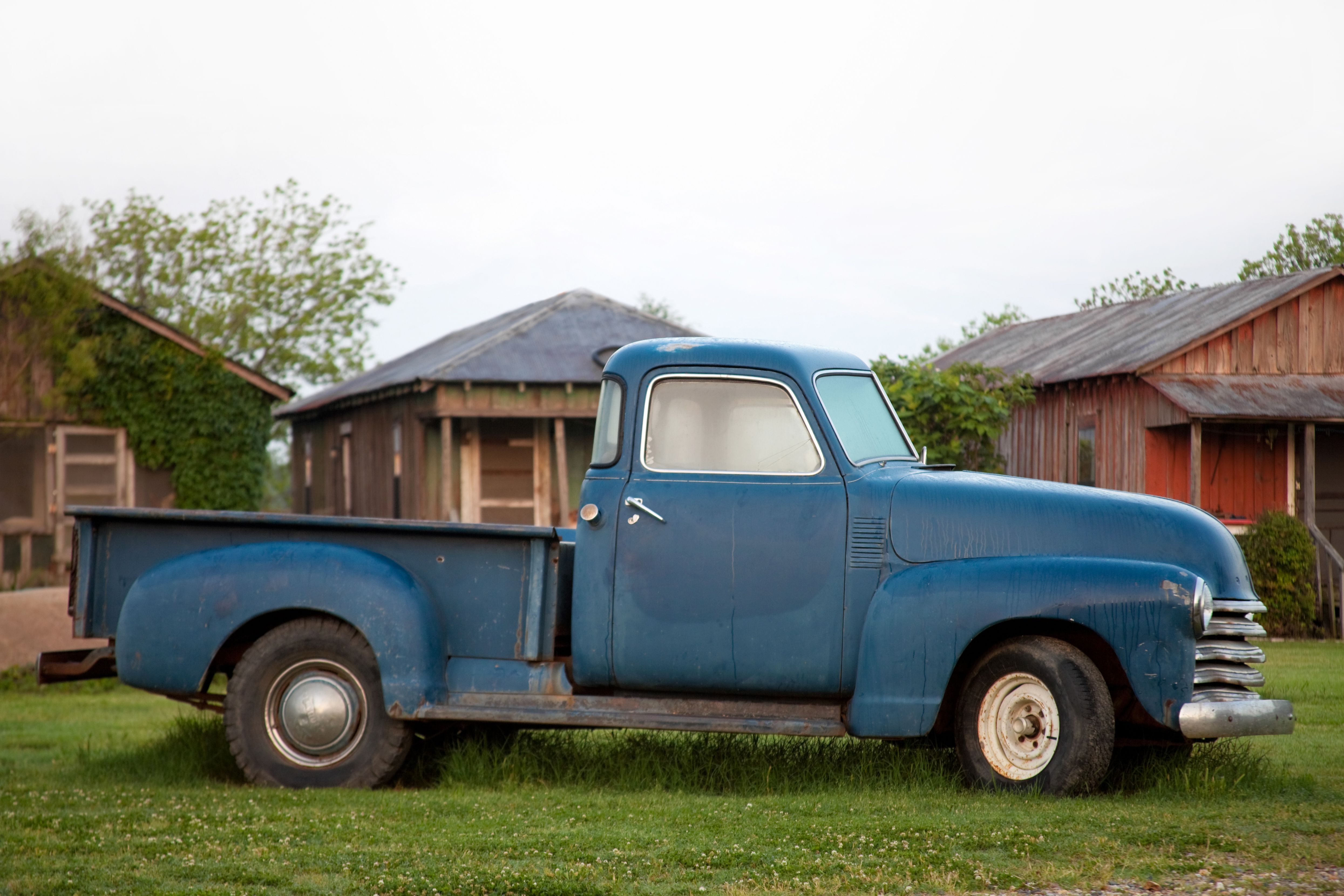 vintage truck wedding