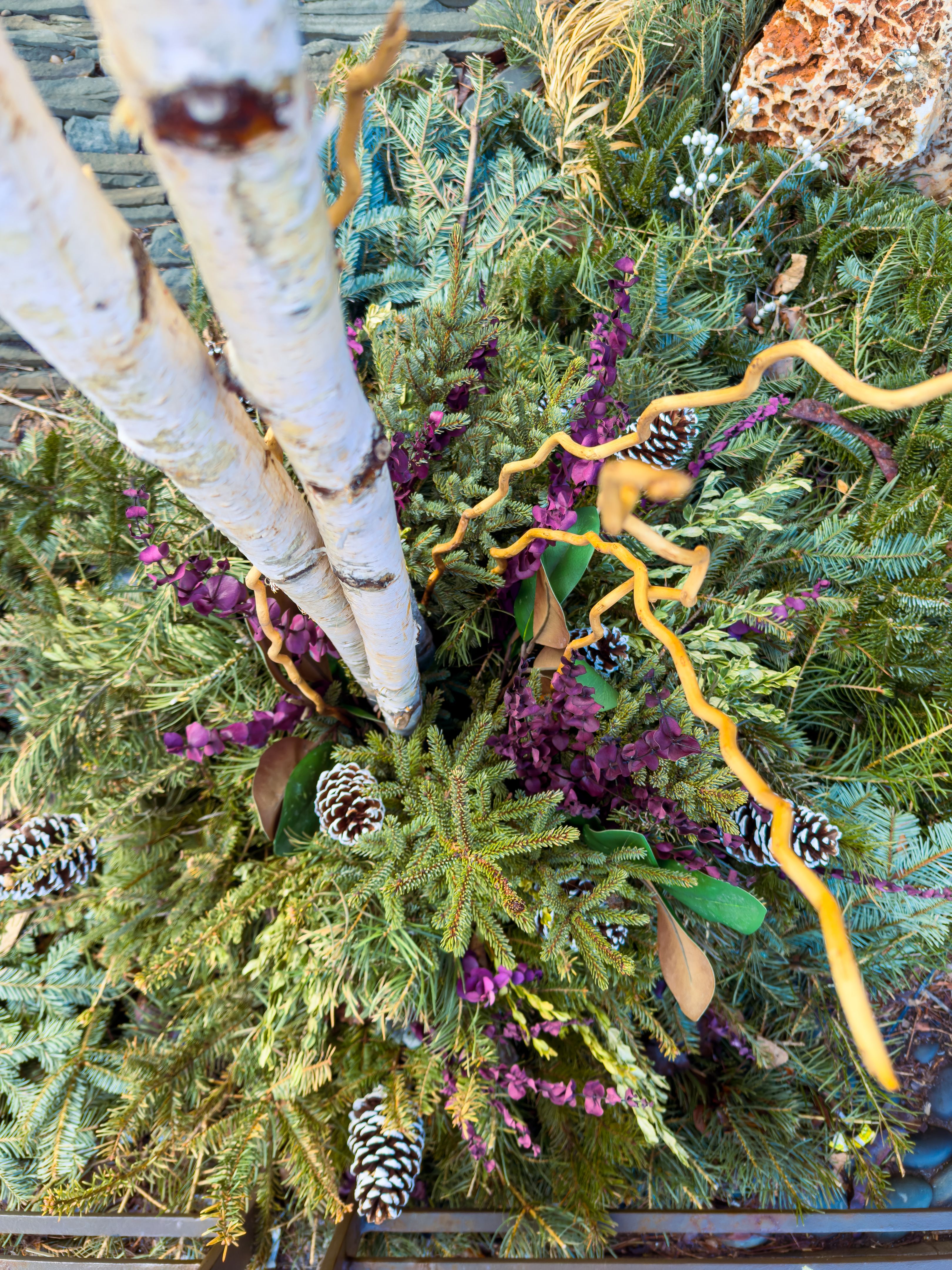 outdoor seasonal decor