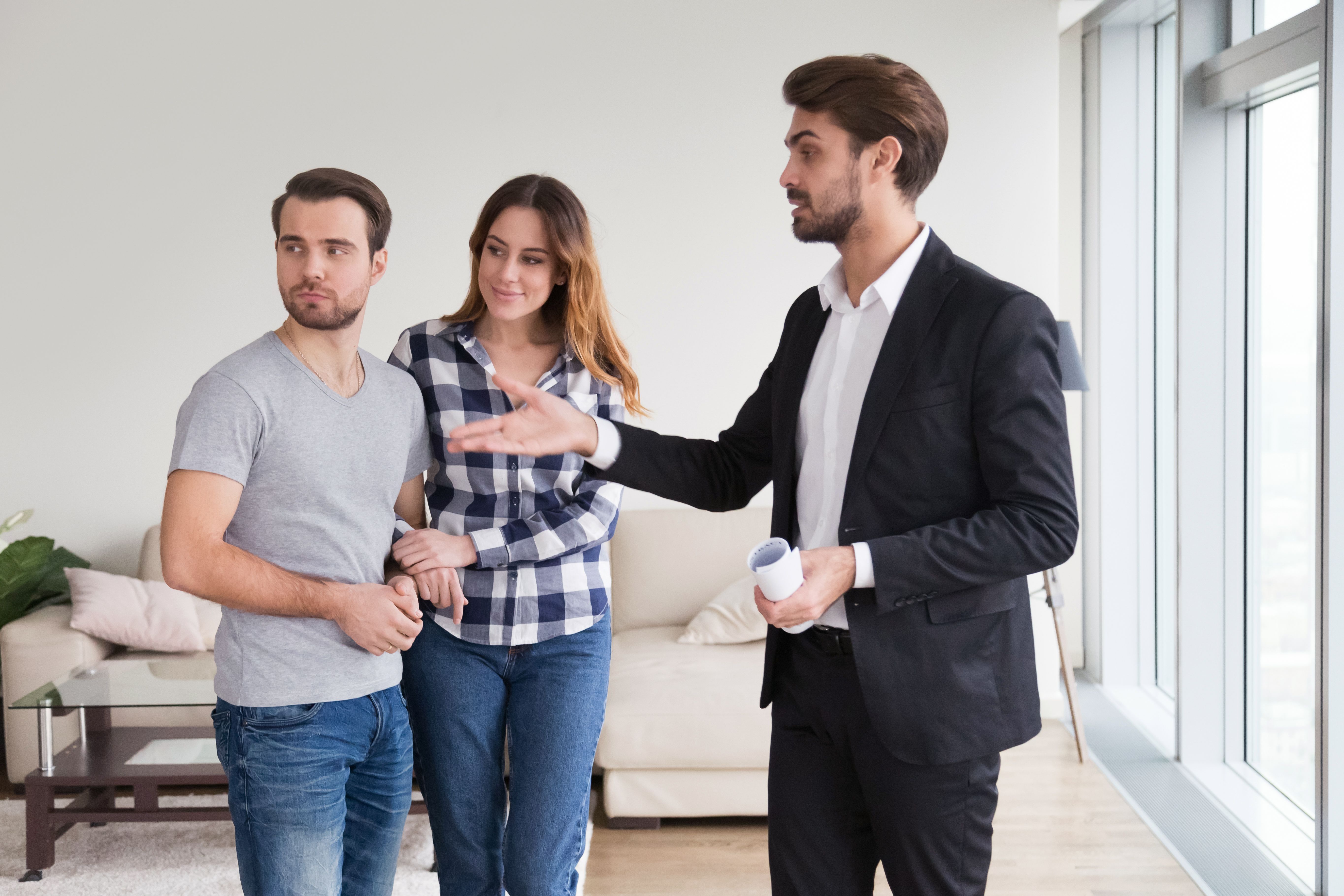 Tenant Communication Service