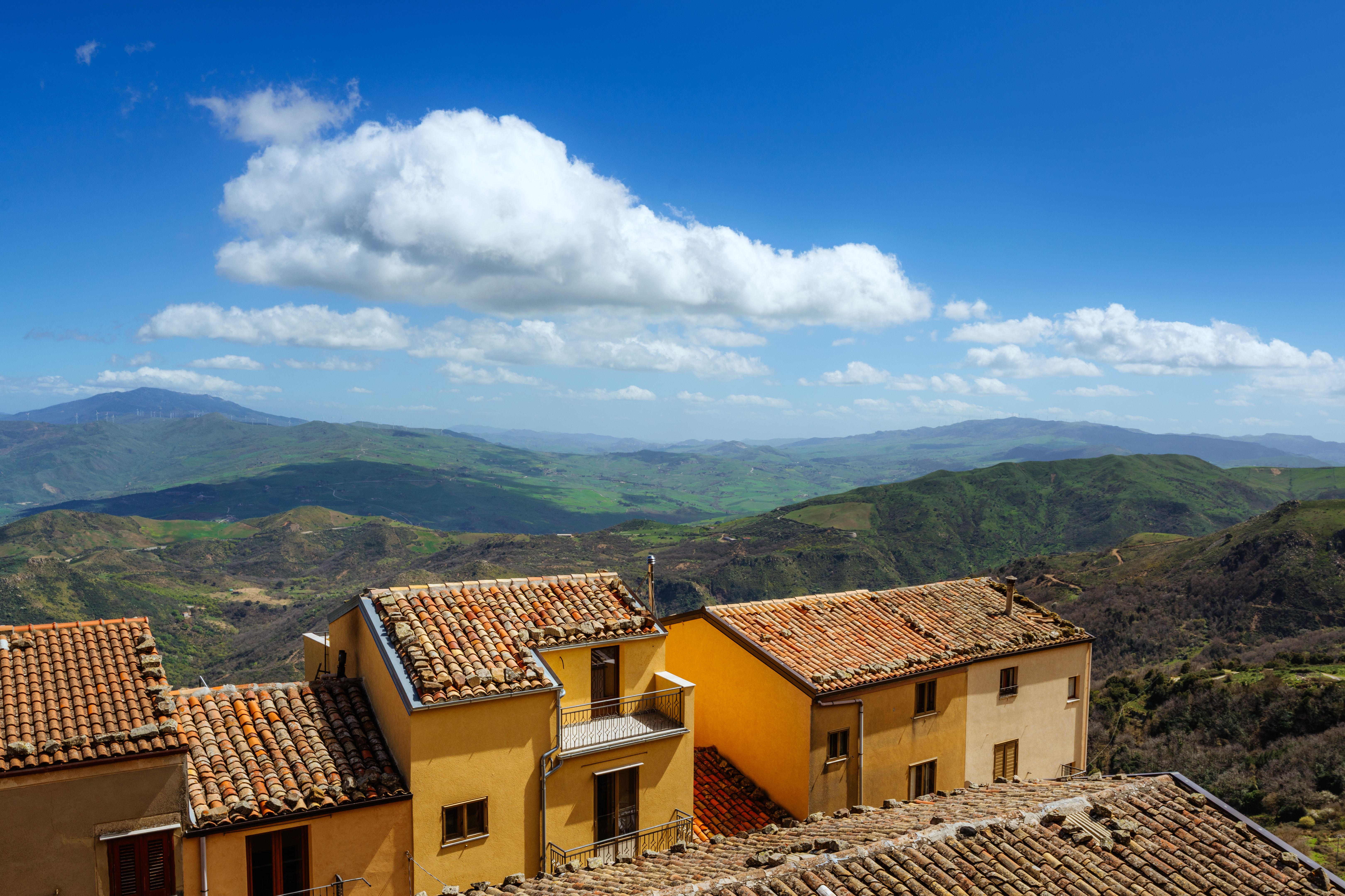 traditional sicilian house
