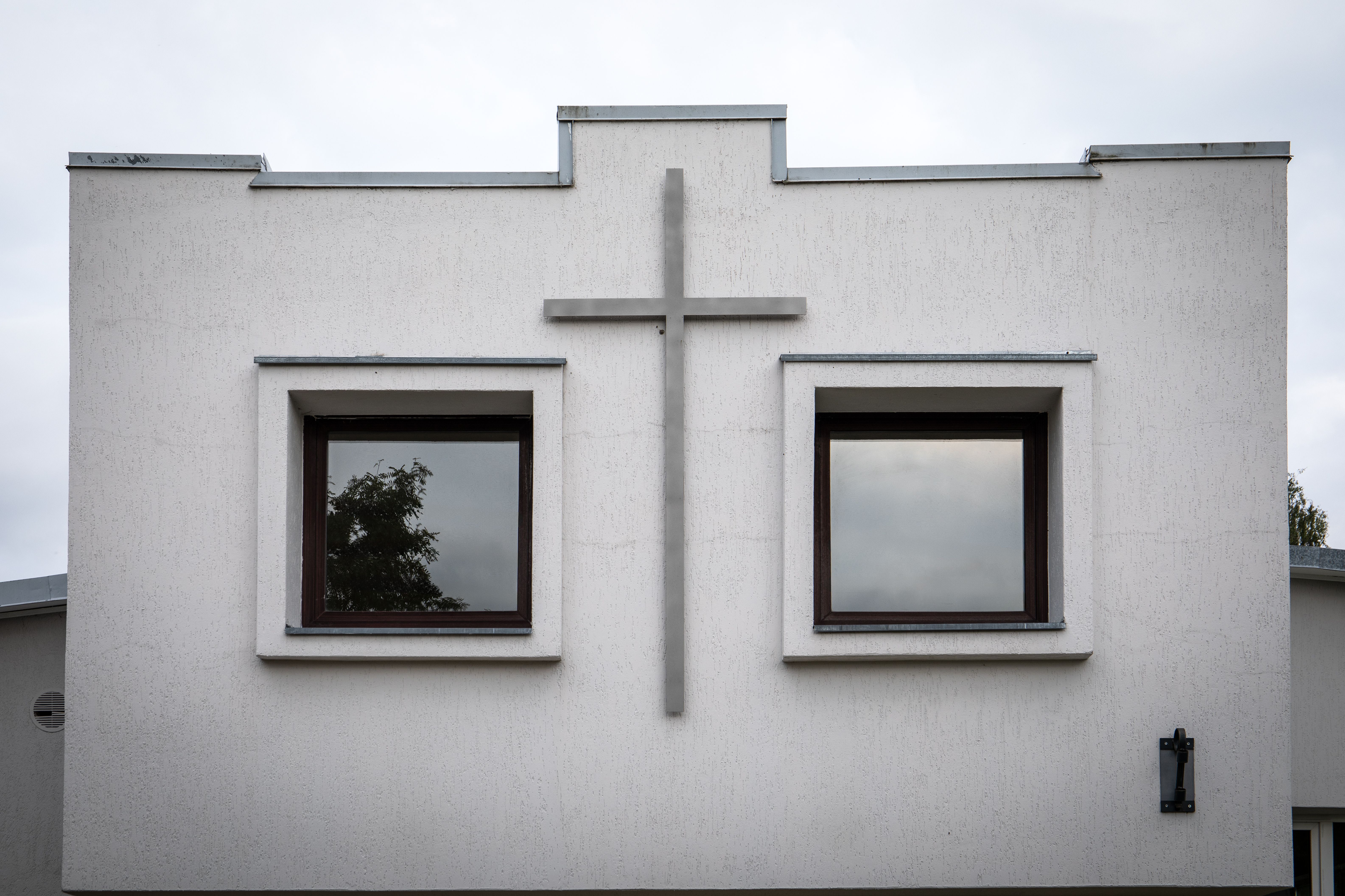 modern church worship