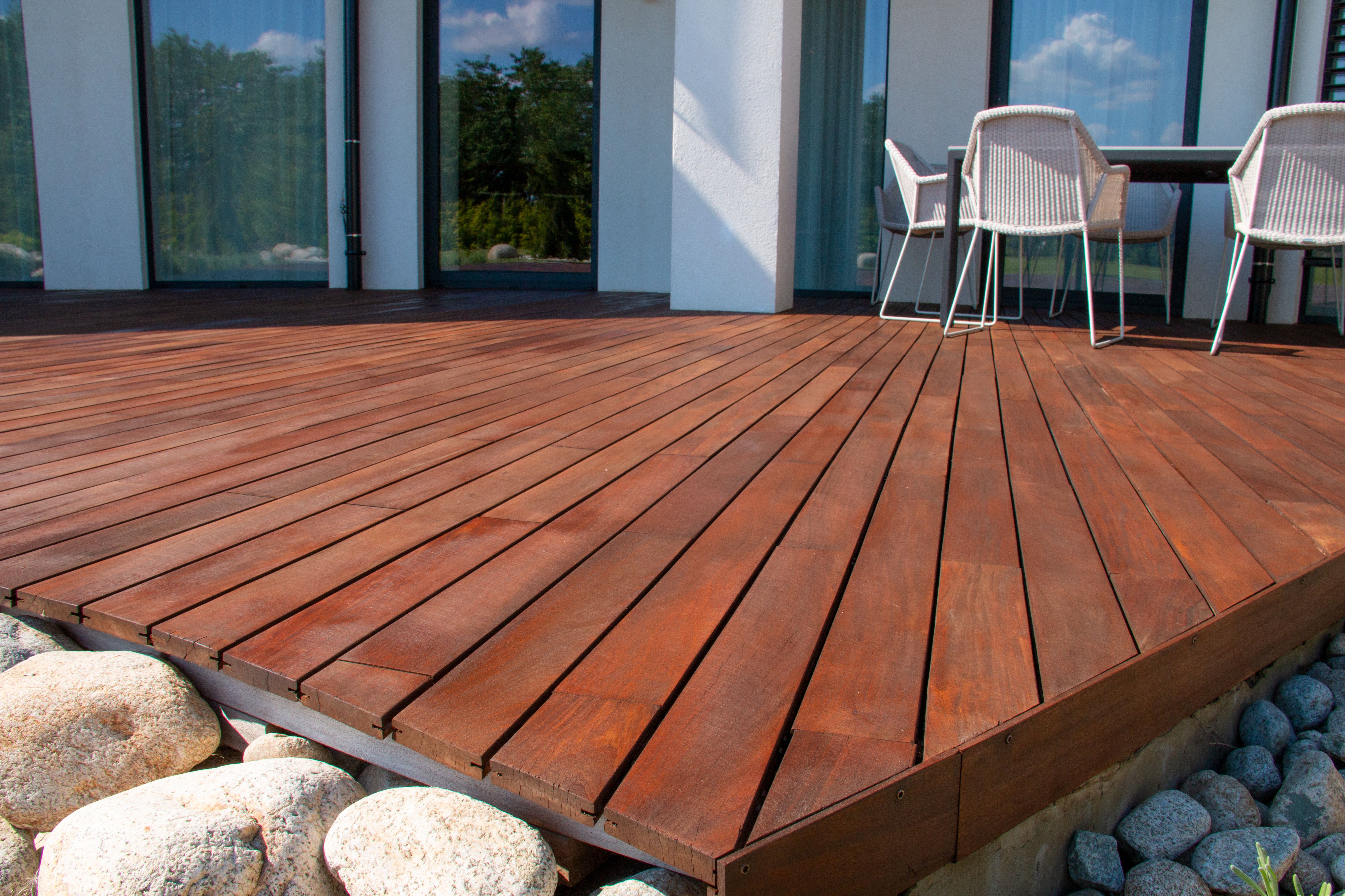 deck staining process