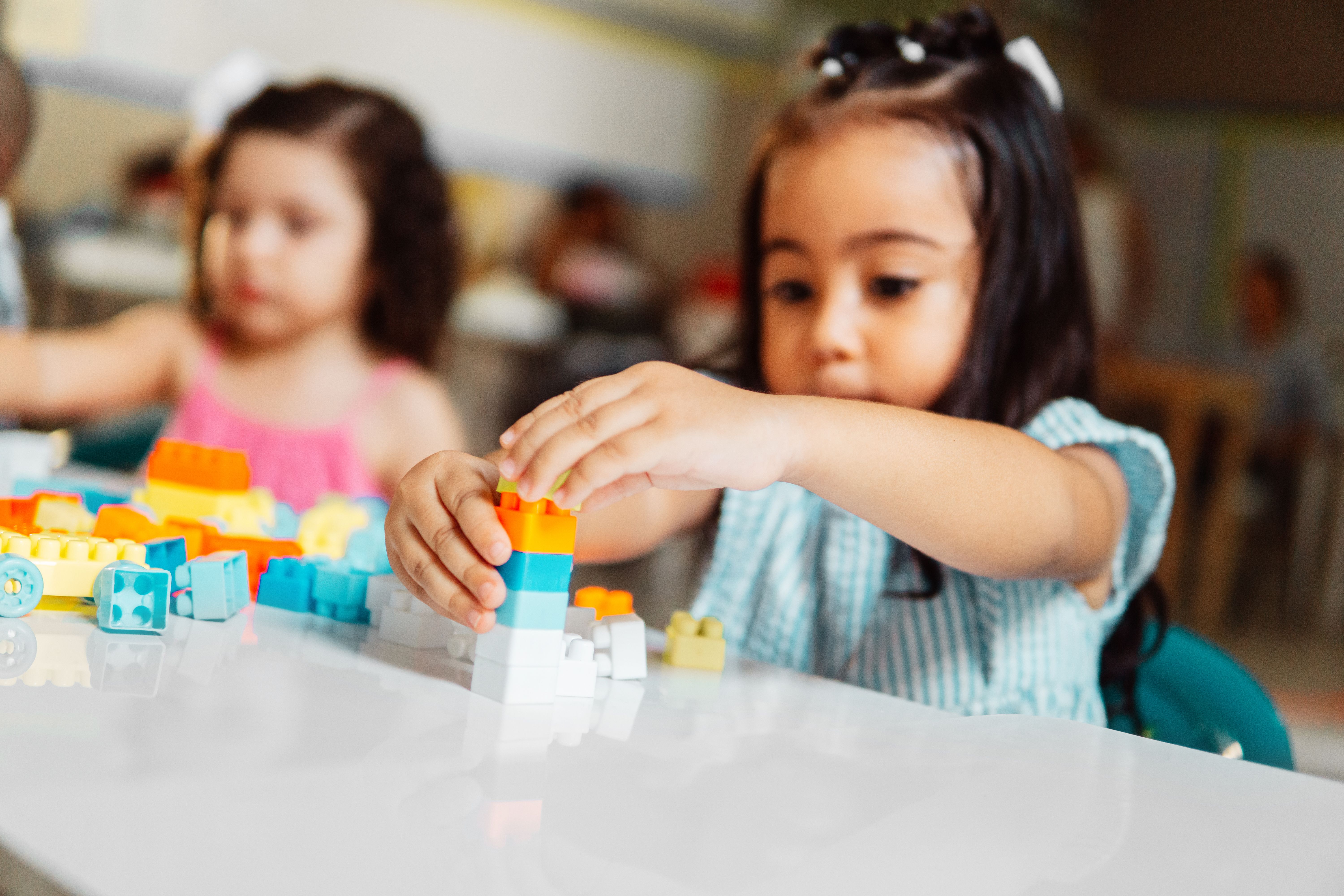 children playing blocks