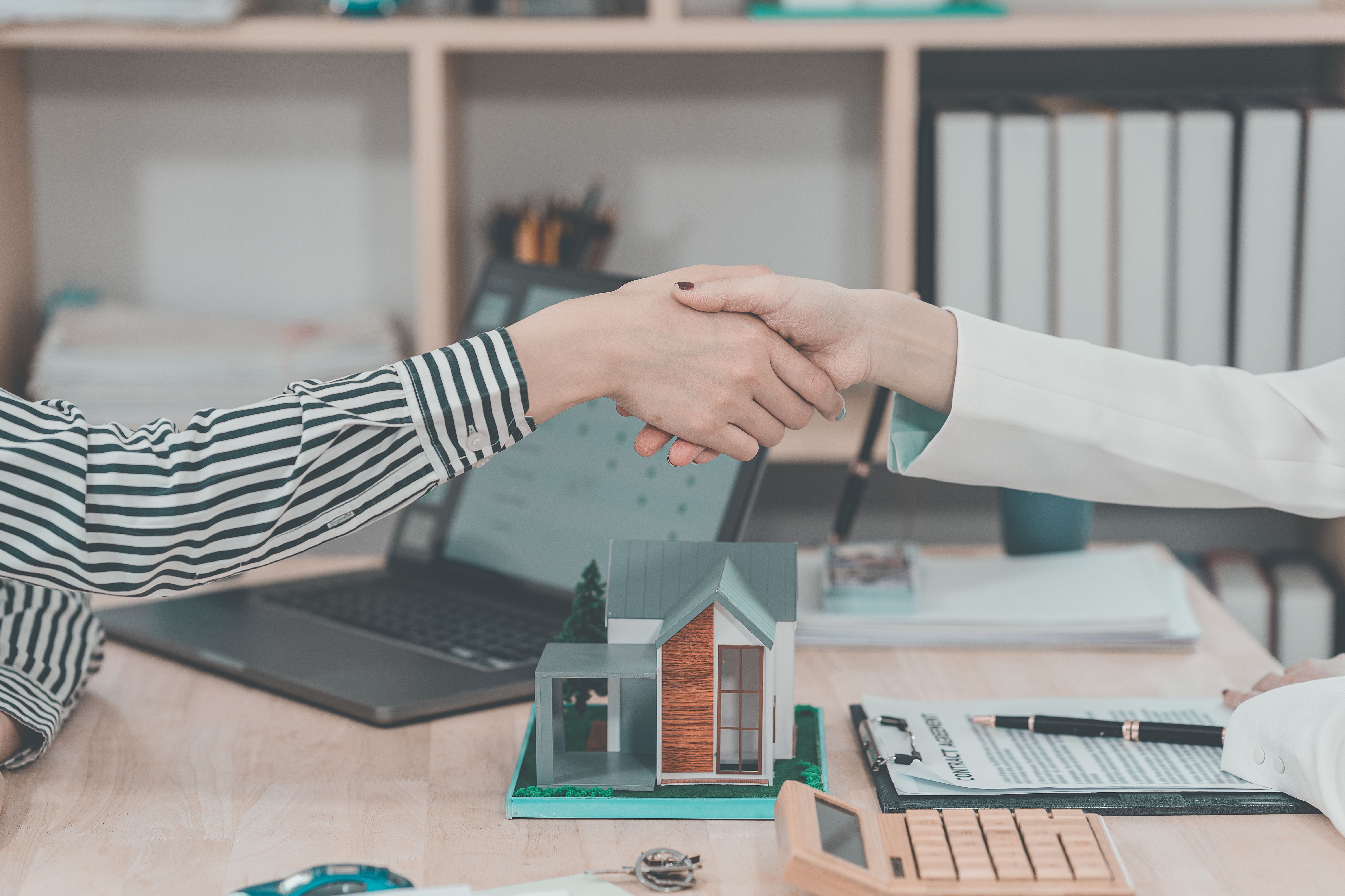 home sale handshake