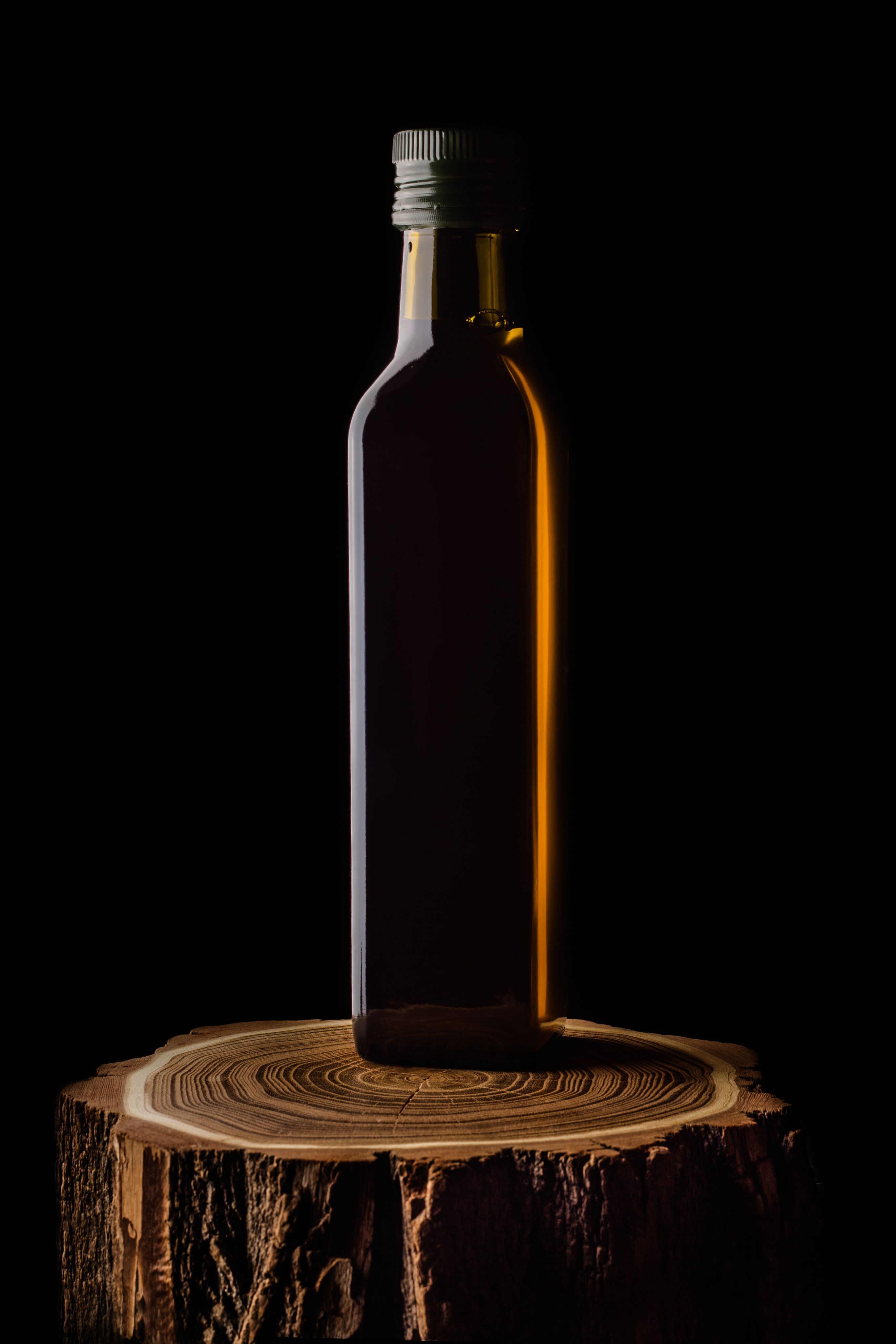 vinegar olive oil wood