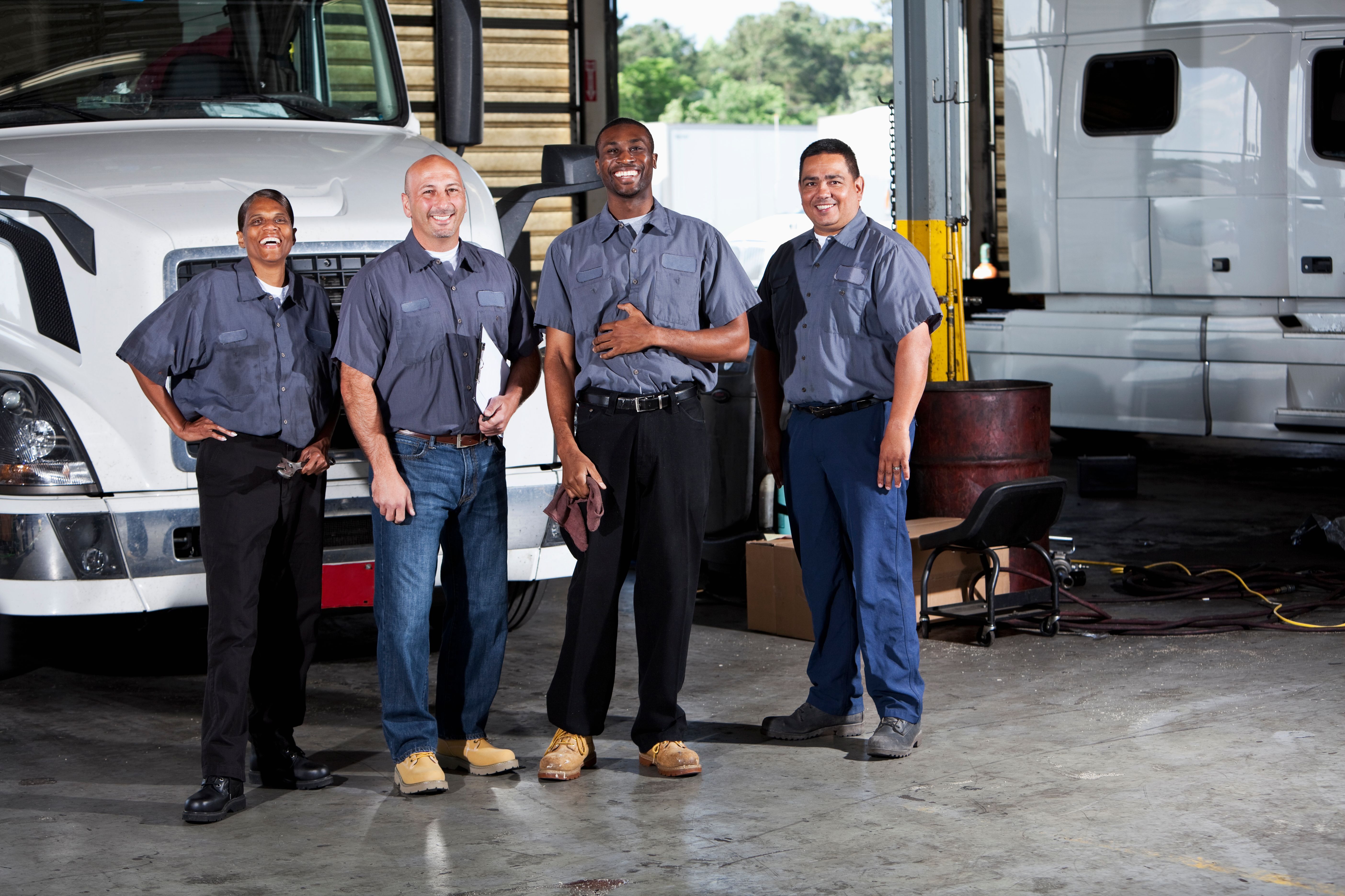 auto repair team