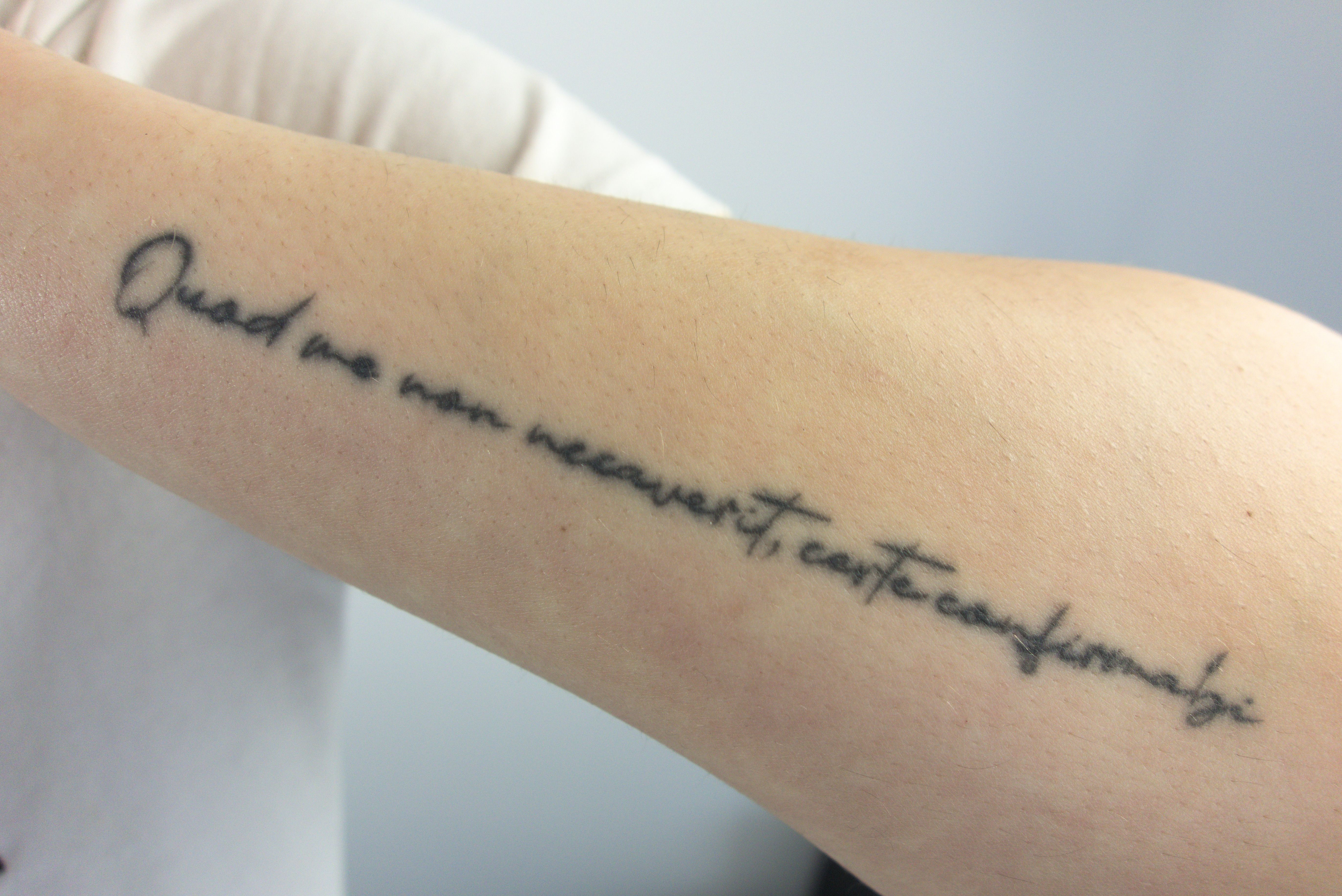 quote tattoo tatuaje estrellas mejor estudio tatuajes sevilla numero uno best tattoo shop sevilla fineline dotwork traditional linea fina realismo tradicional