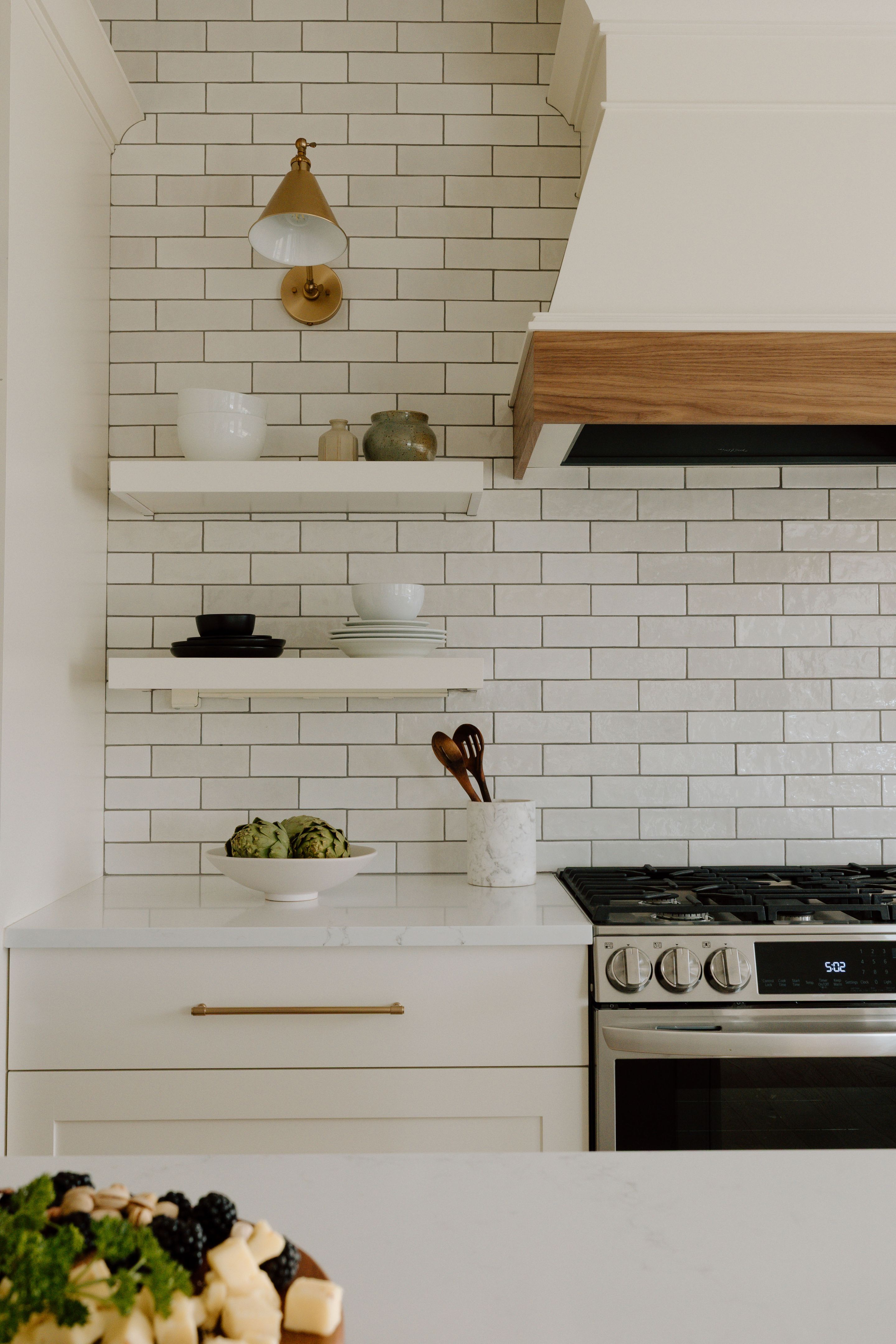 quartz countertop kitchen
