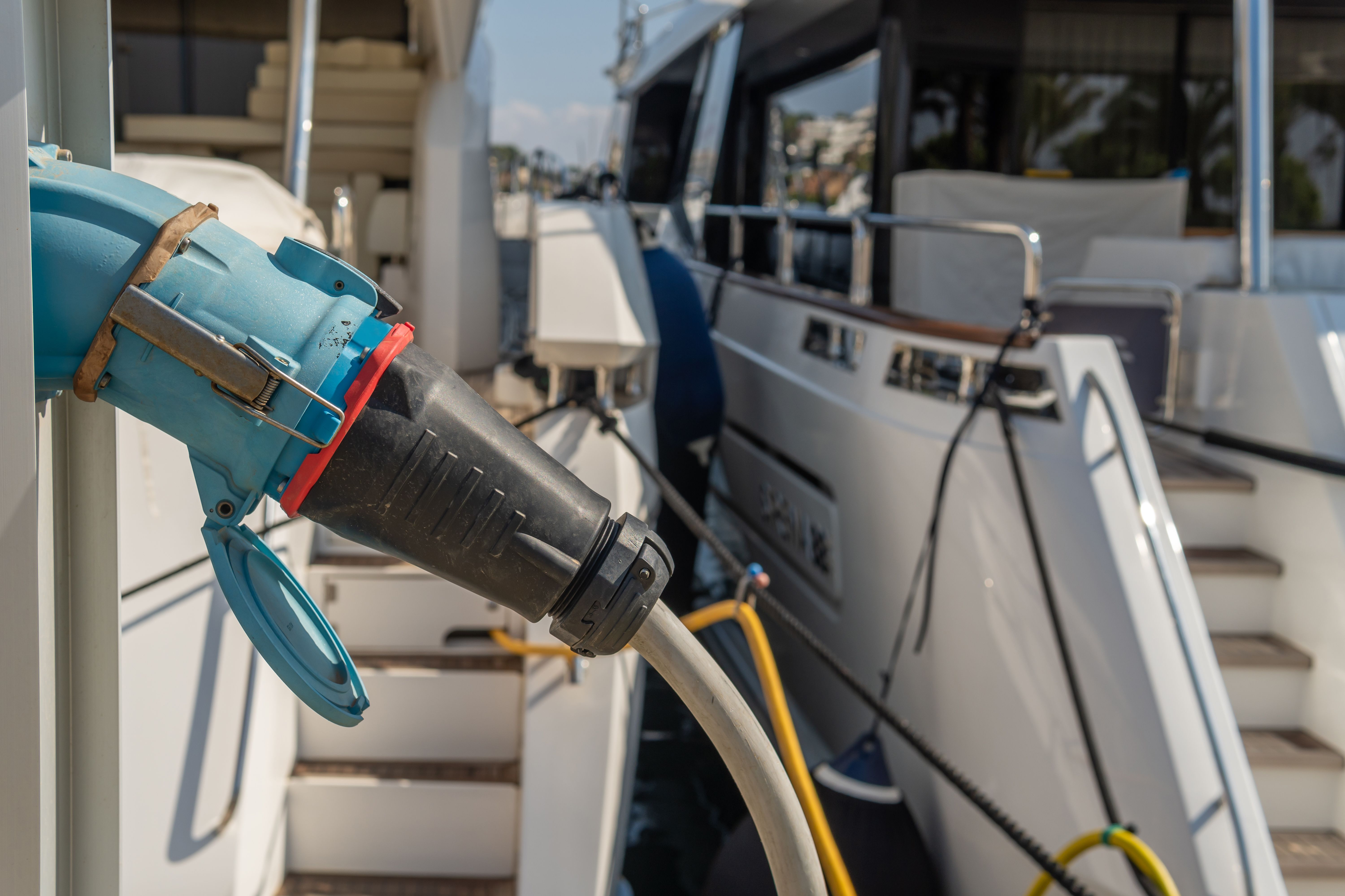 lithium battery yacht
