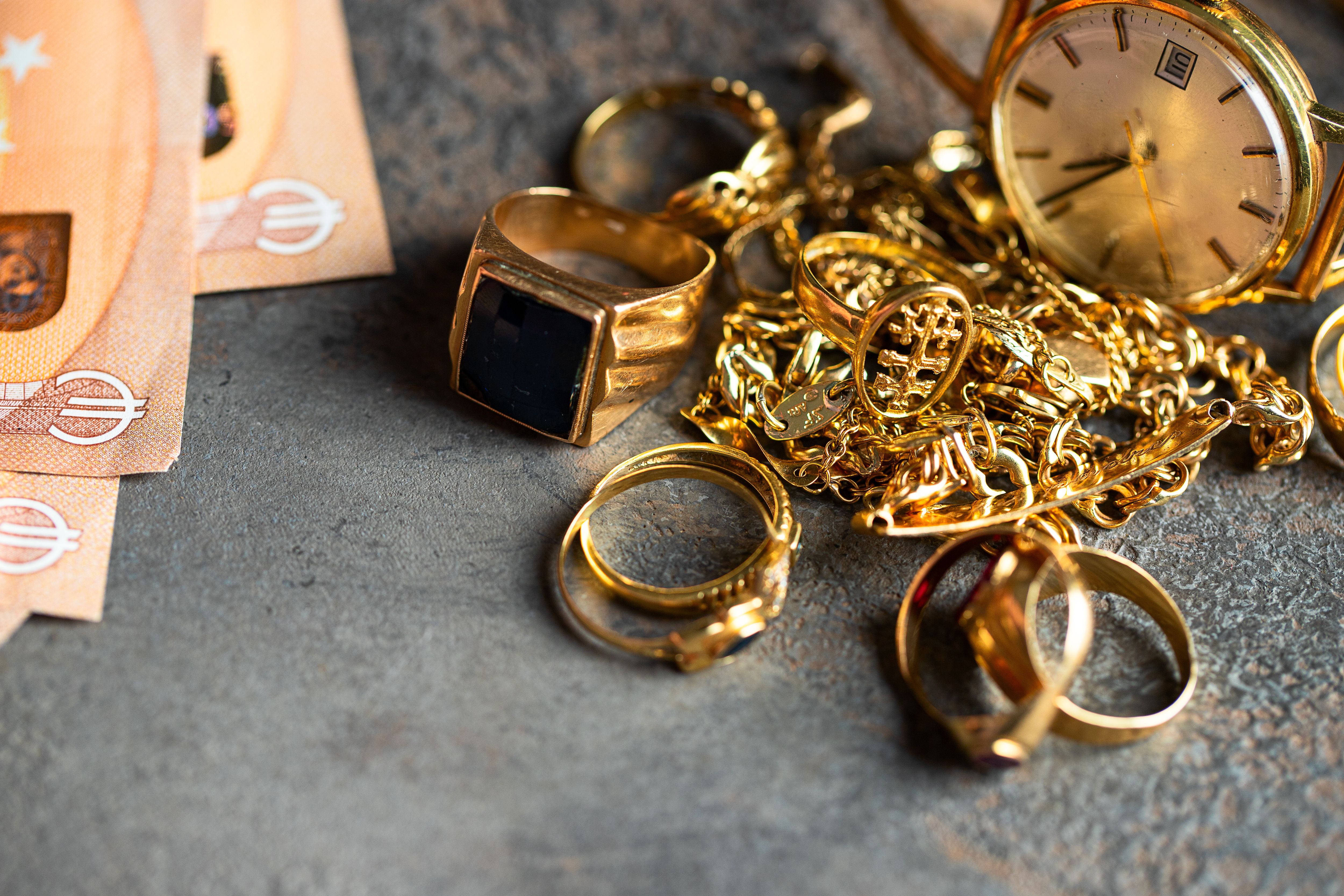 gold jewelry