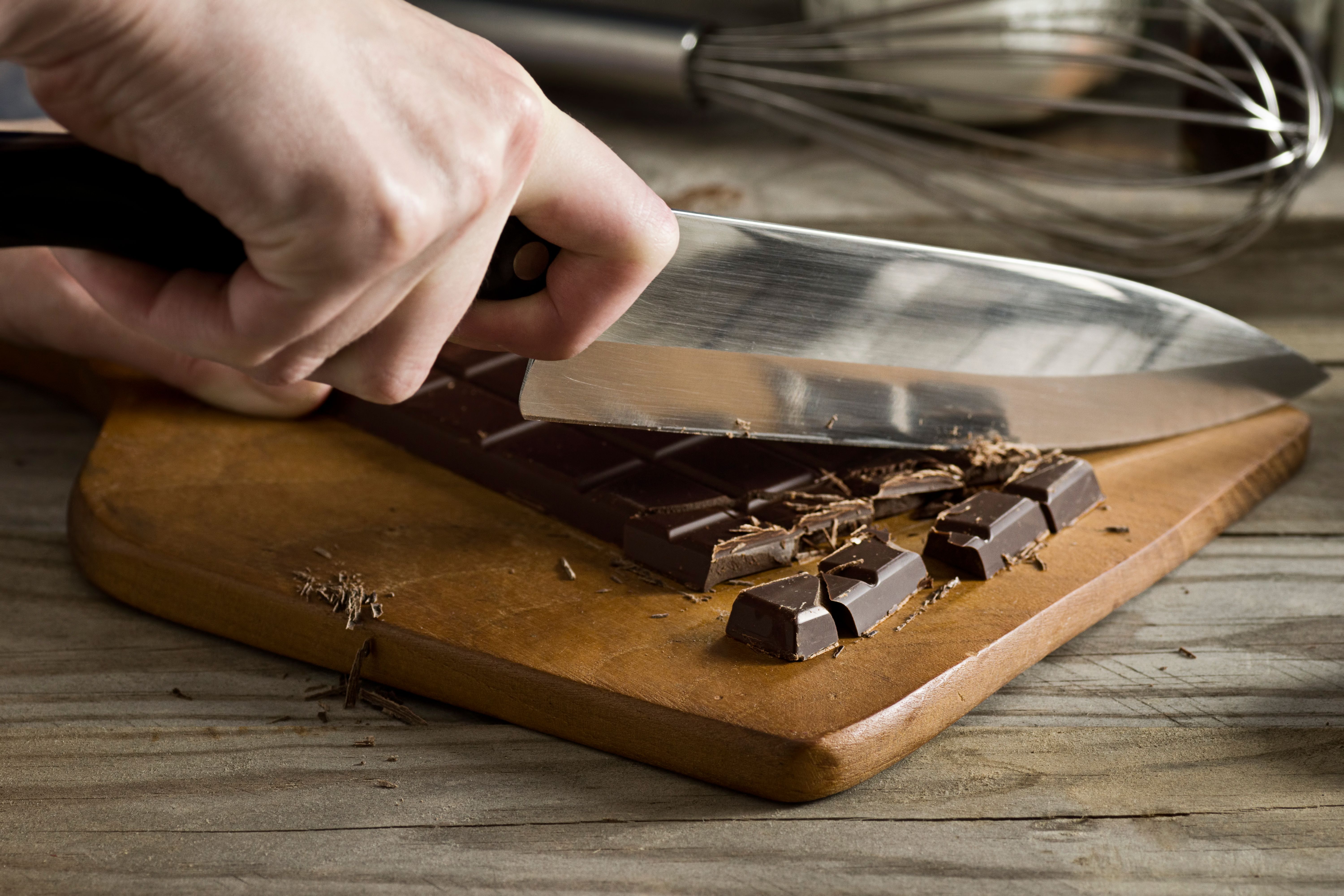 making chocolate pudding
