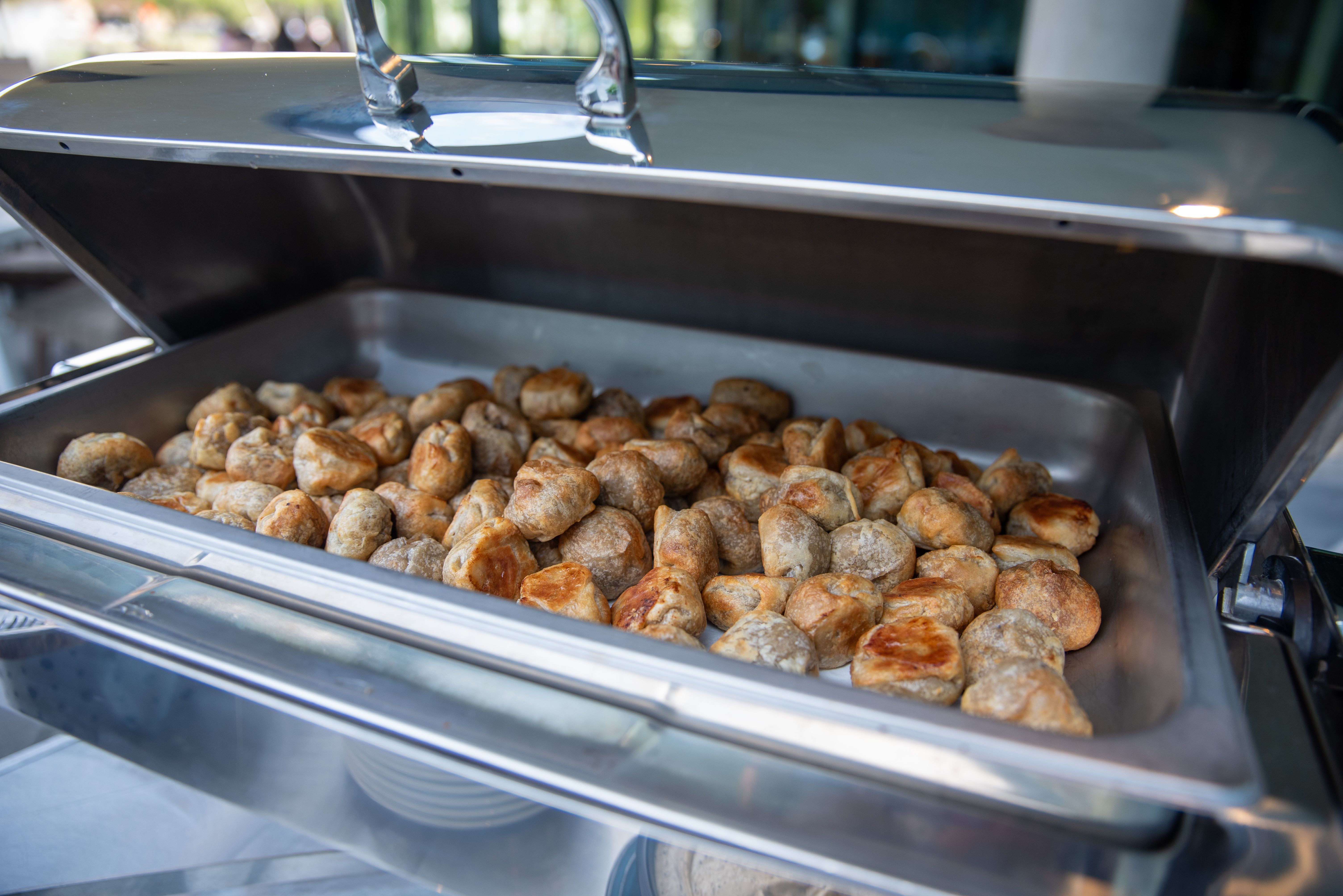 Fresh hot meatball appetizers Fresh hot meatball appetizers