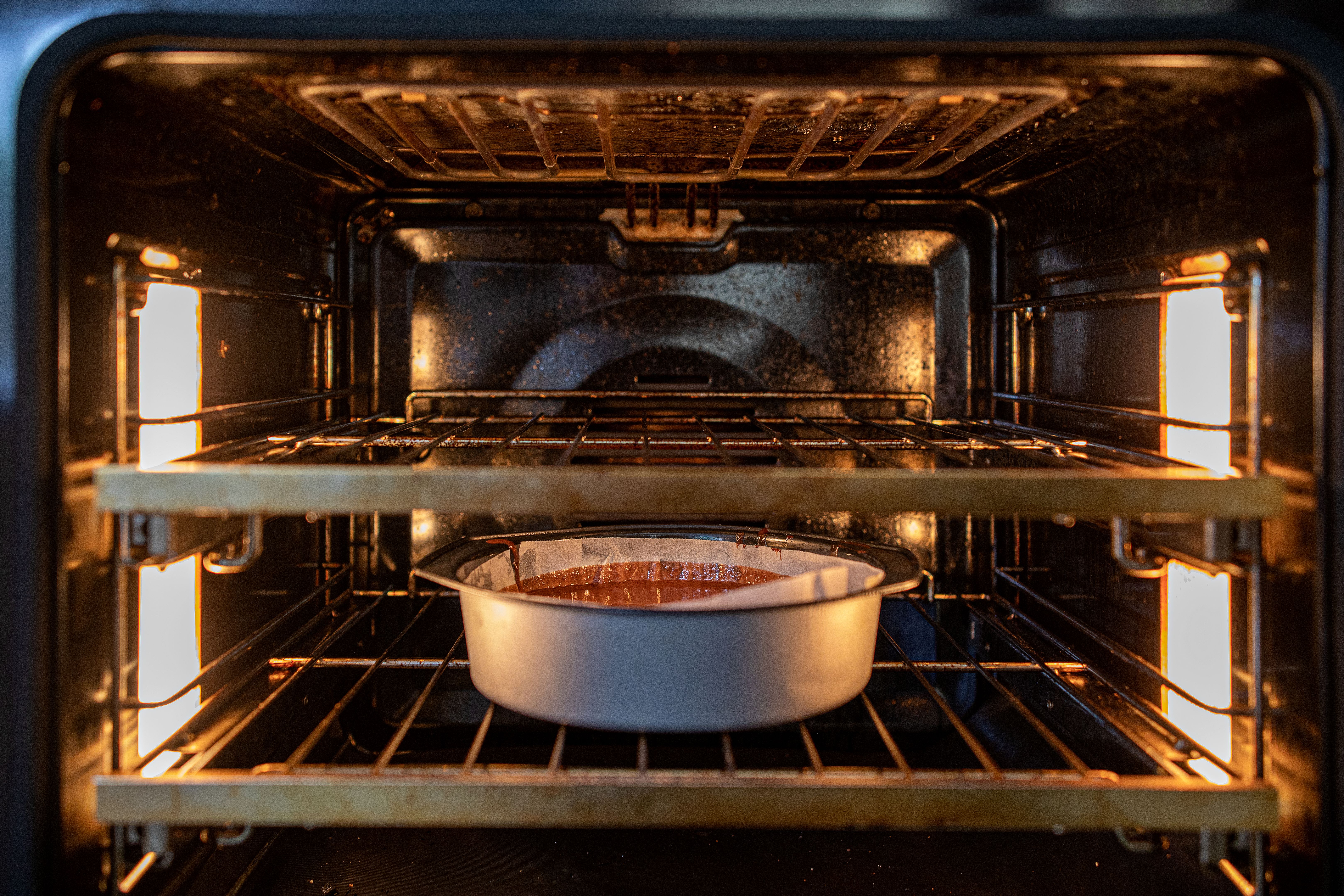chocolate cake baking