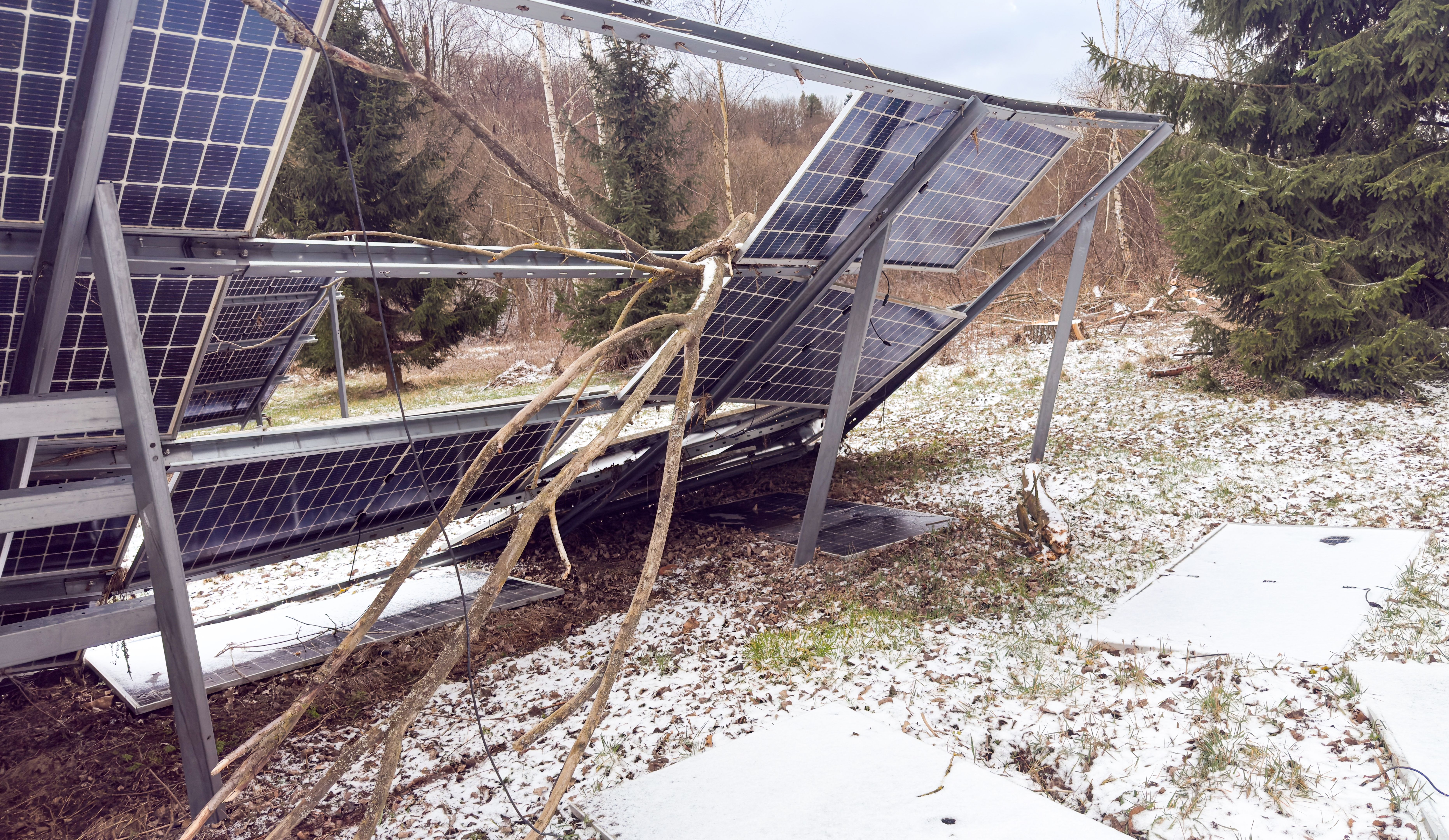 solar panels snow