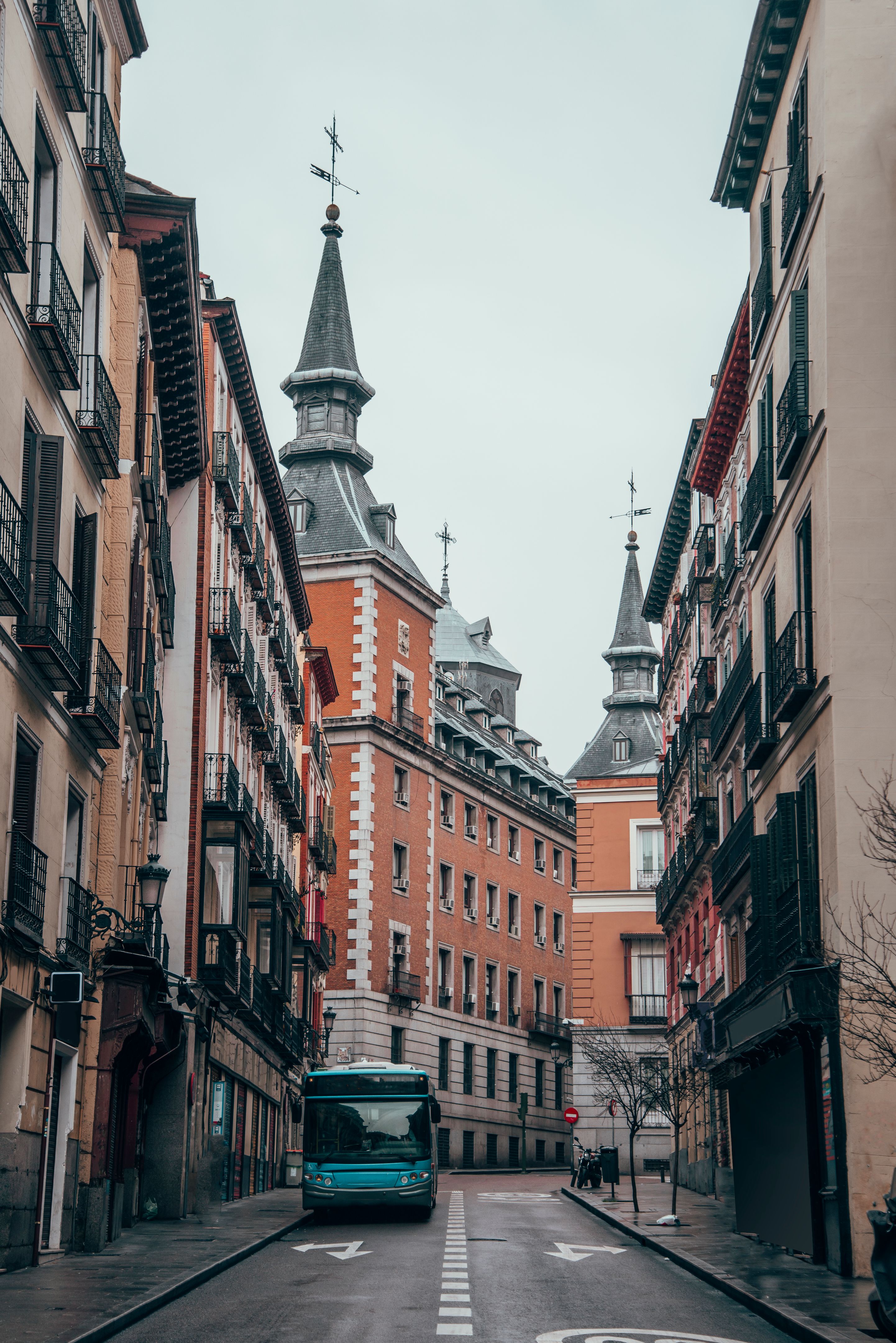 madrid neighborhood streets