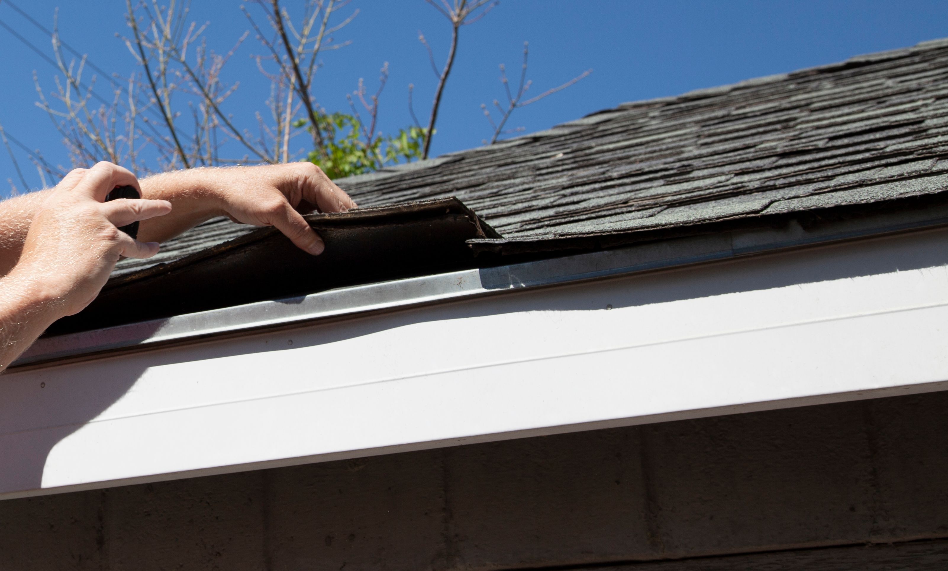 roof gutter inspection