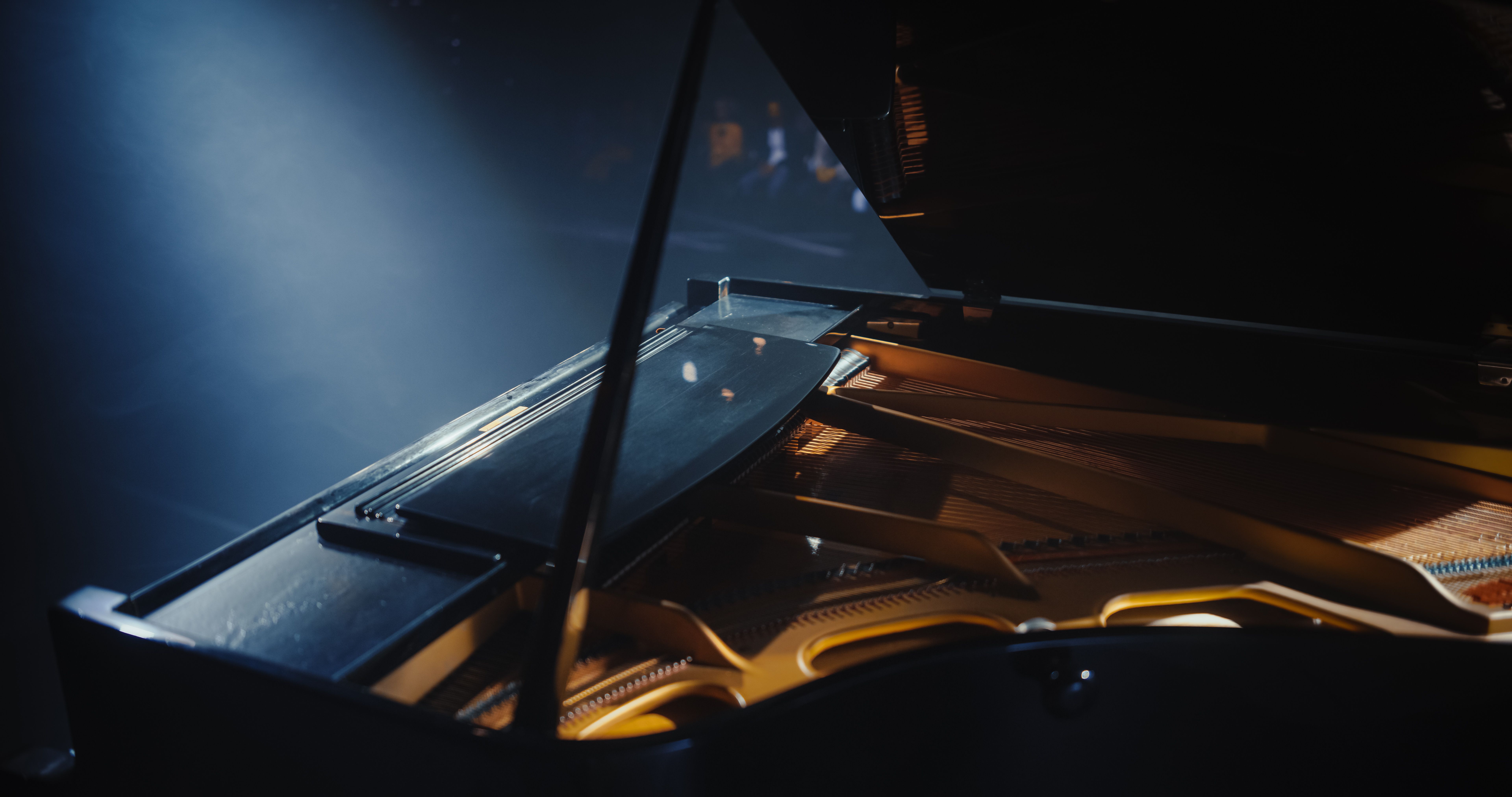 grand piano