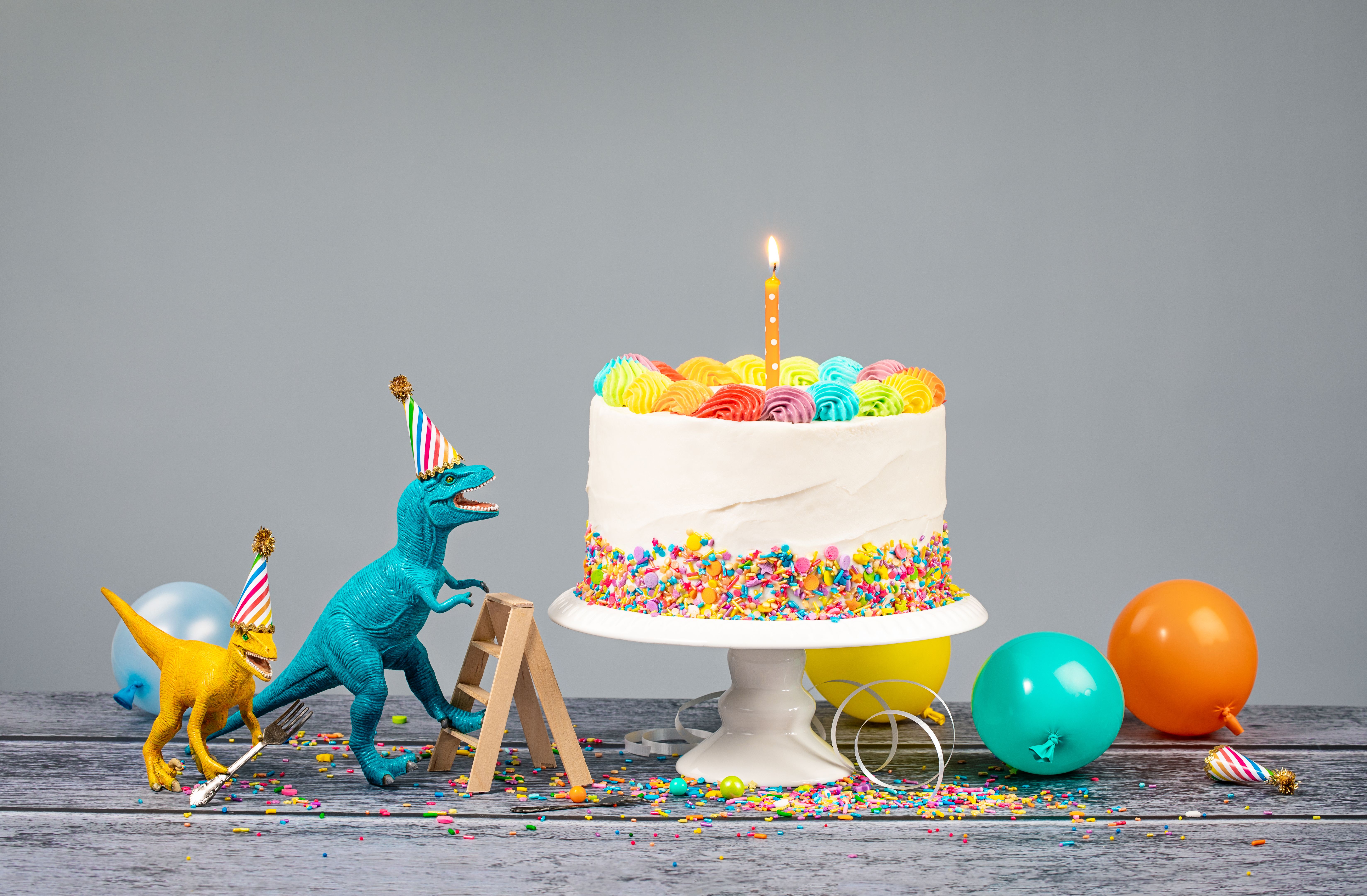 dinosaur cake