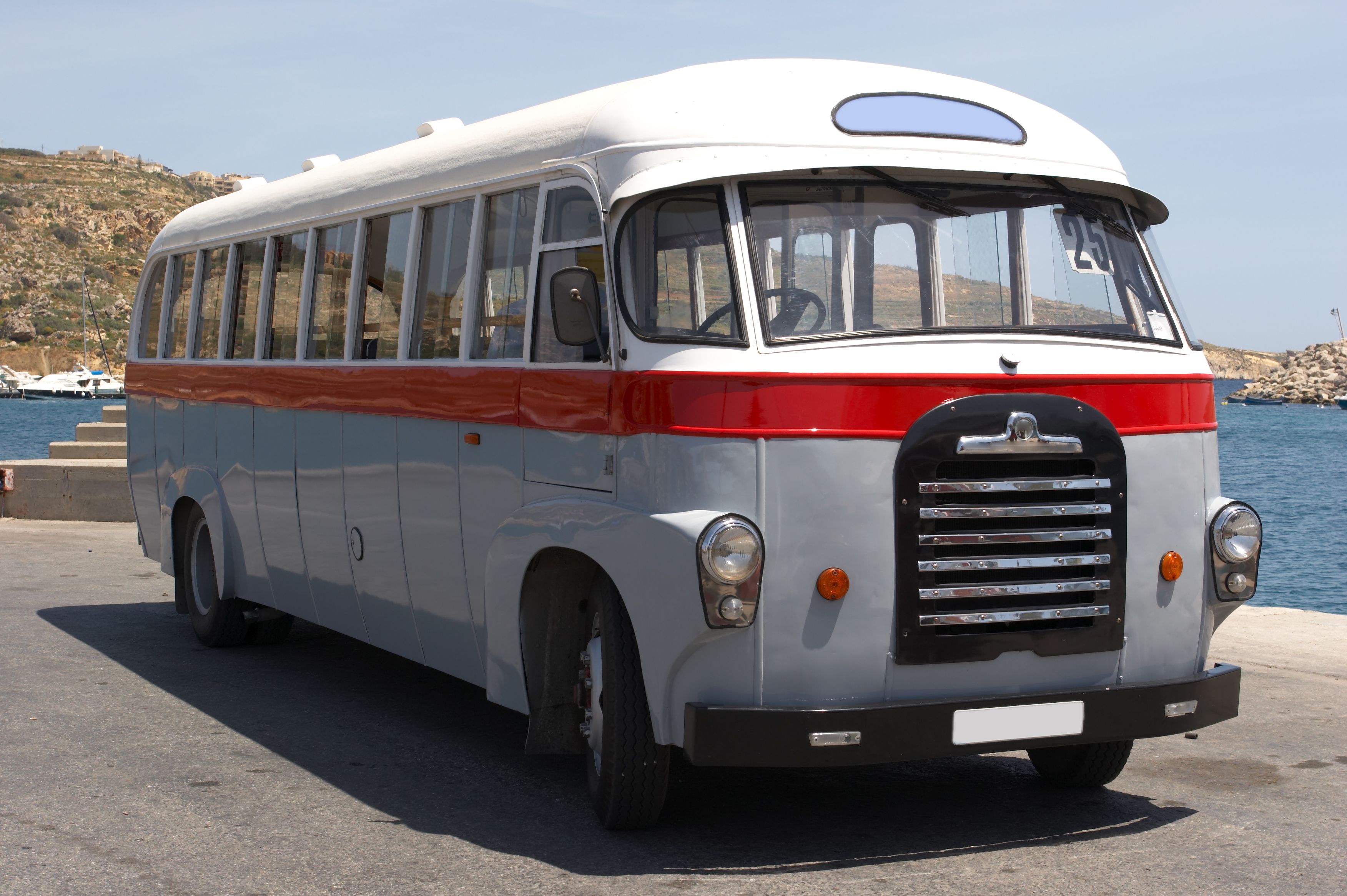 Malta bus