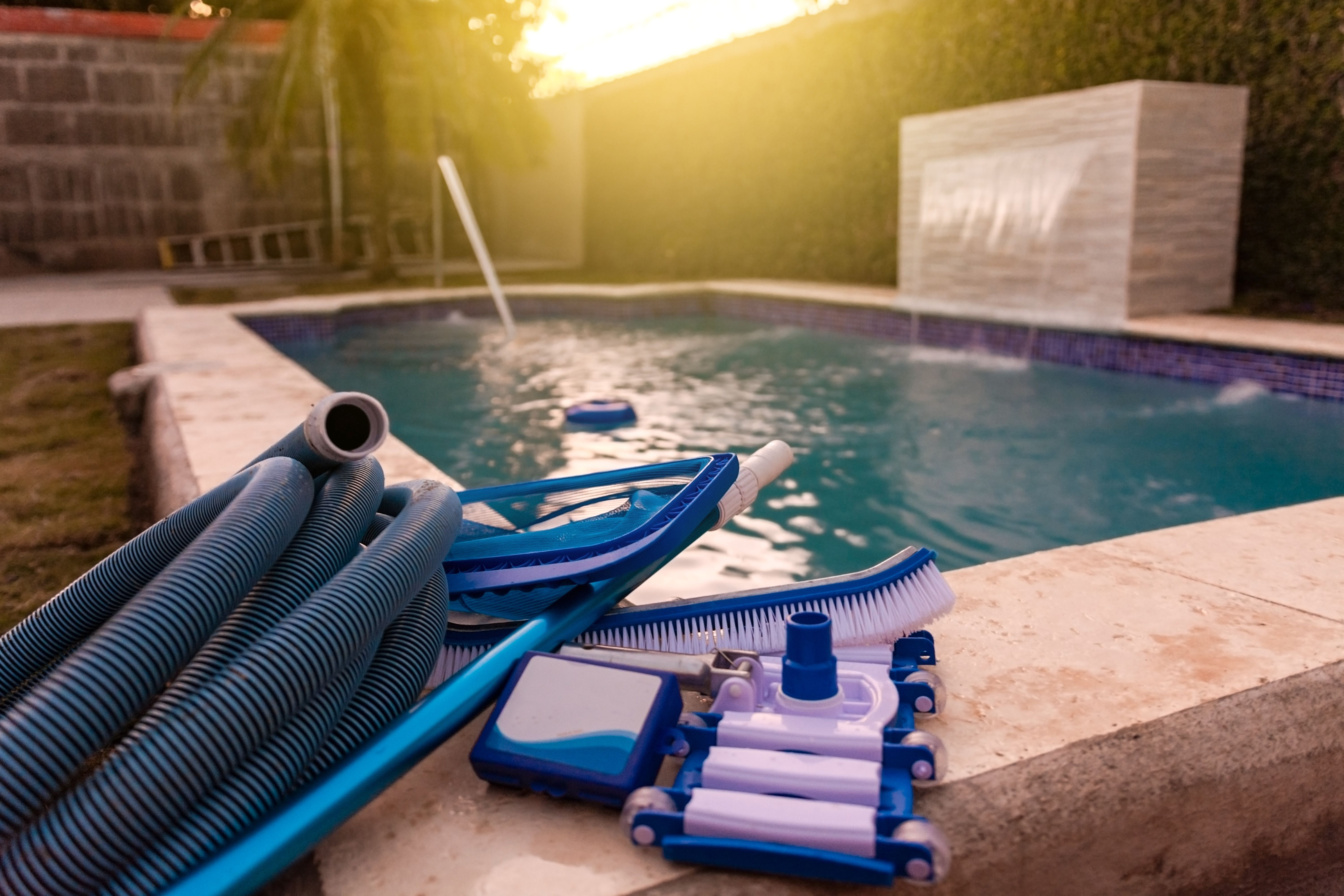 pool cleaning tools