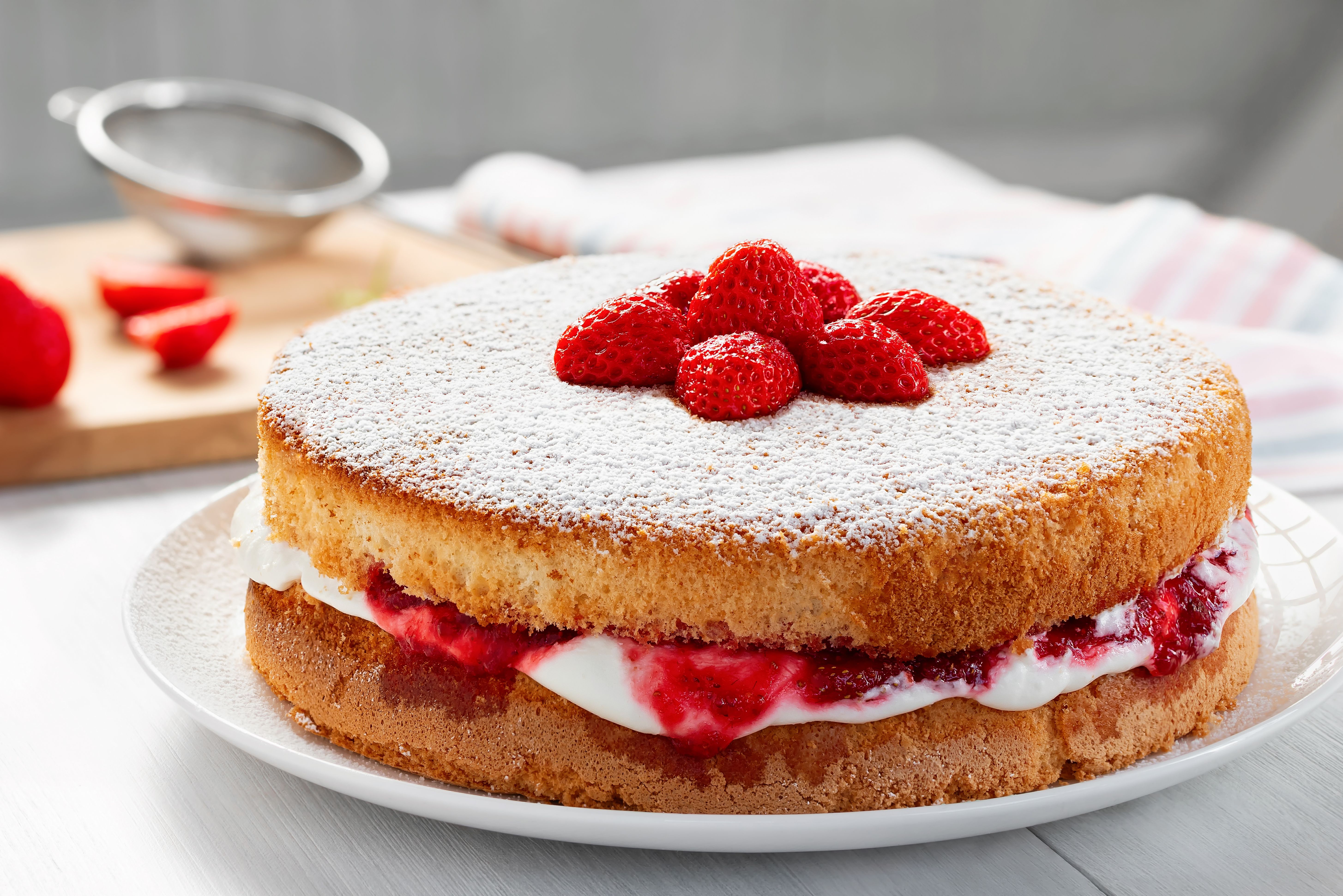 victoria sponge cake