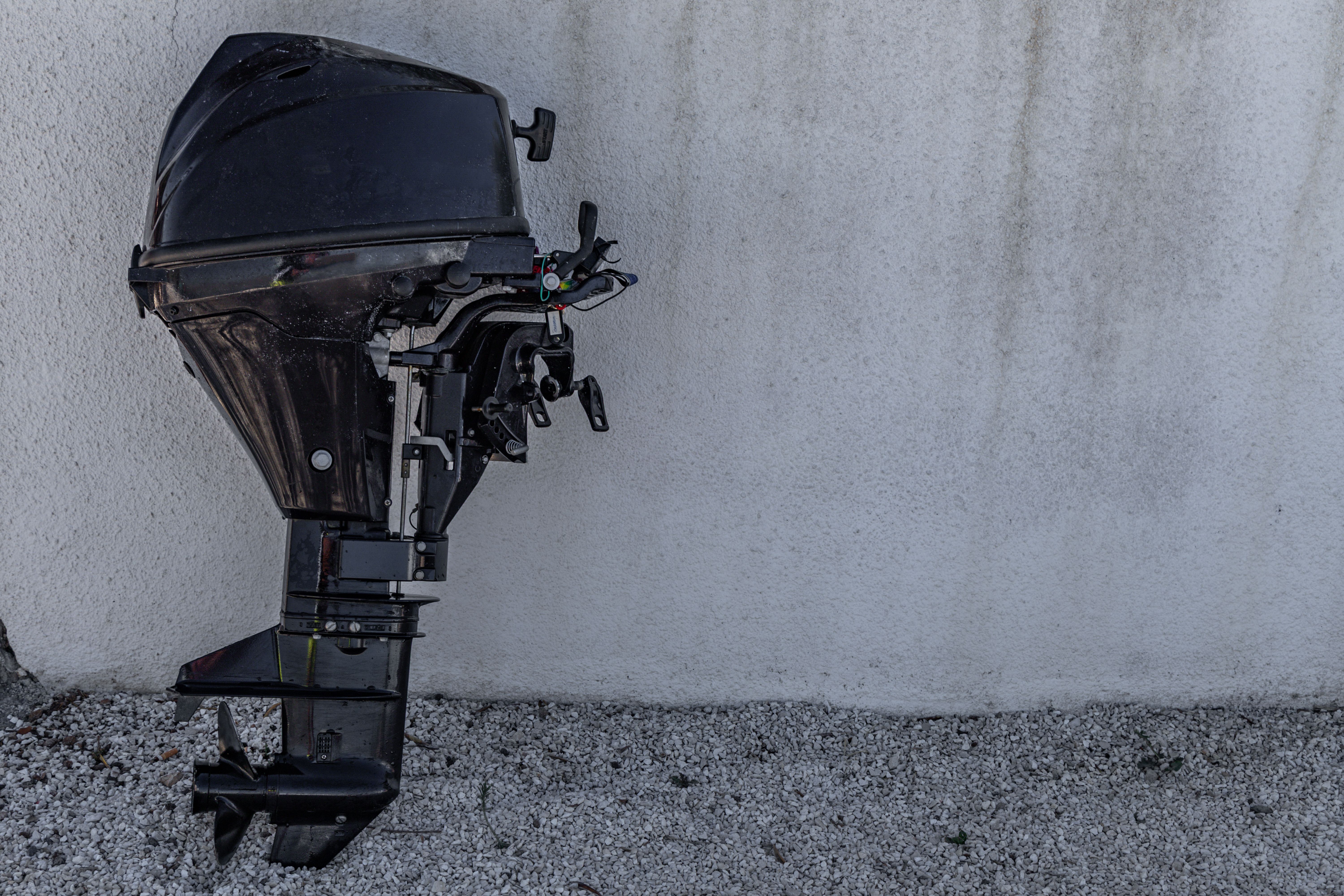 boat engine maintenance