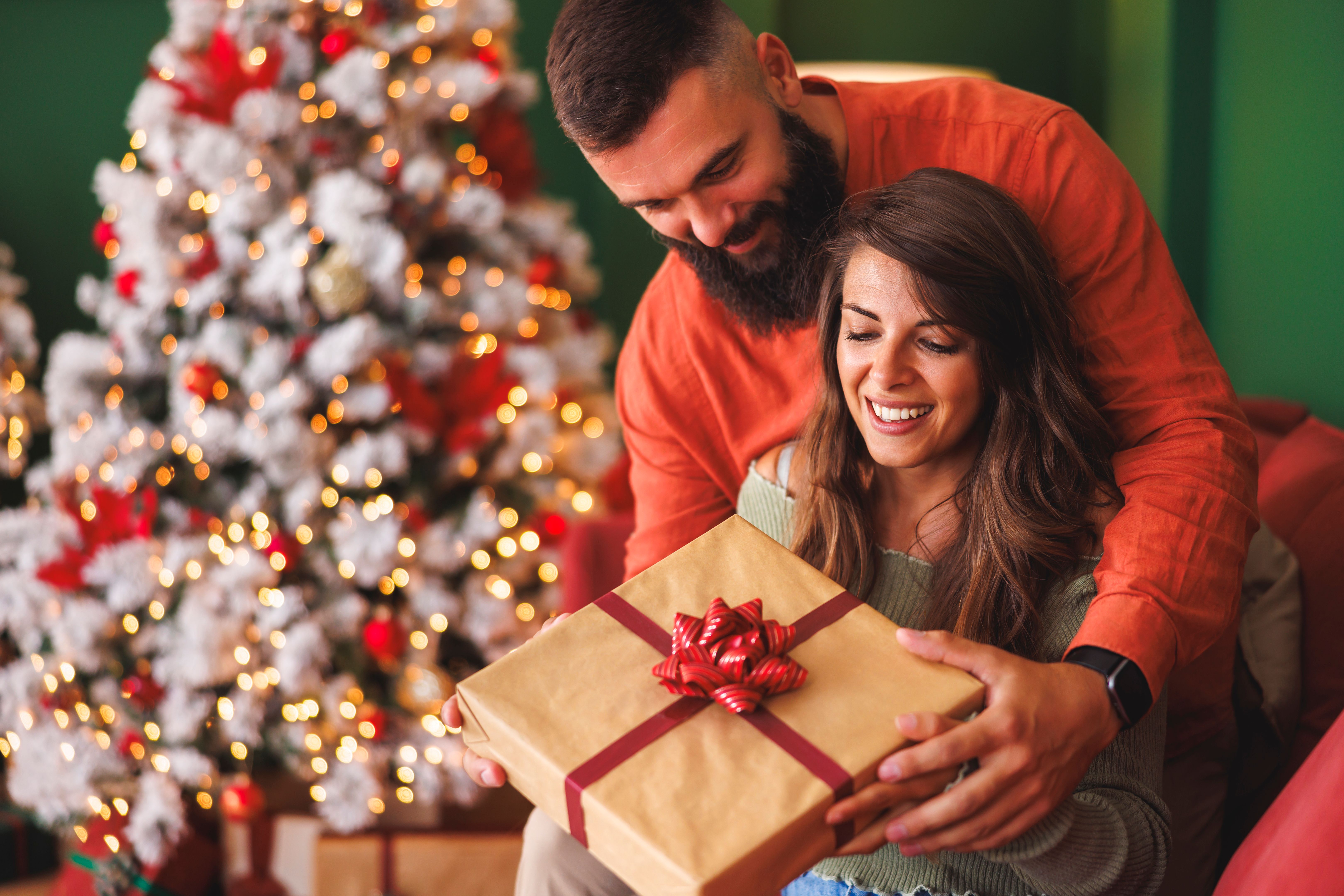 happy couple gift