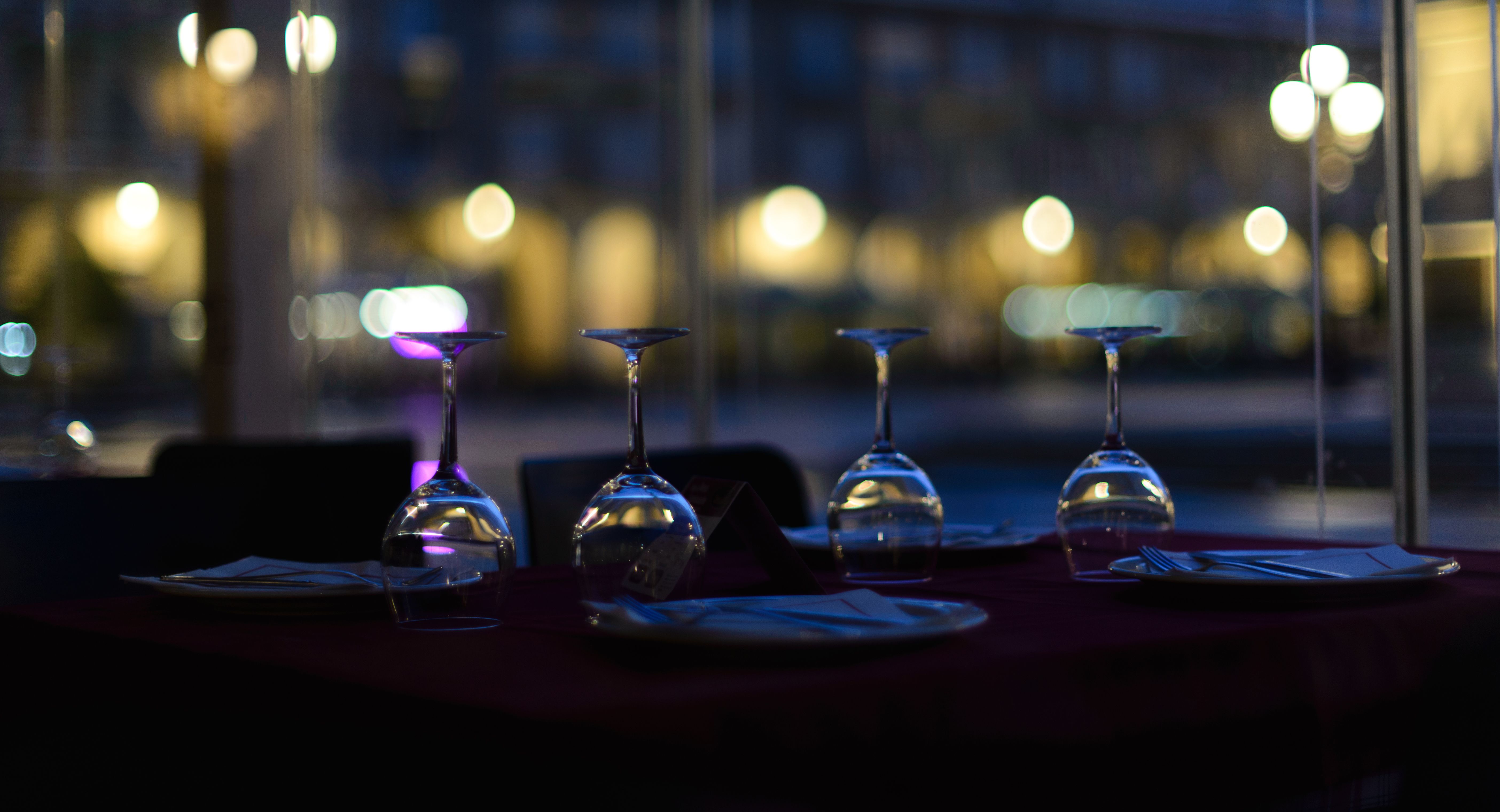 restaurante nocturno