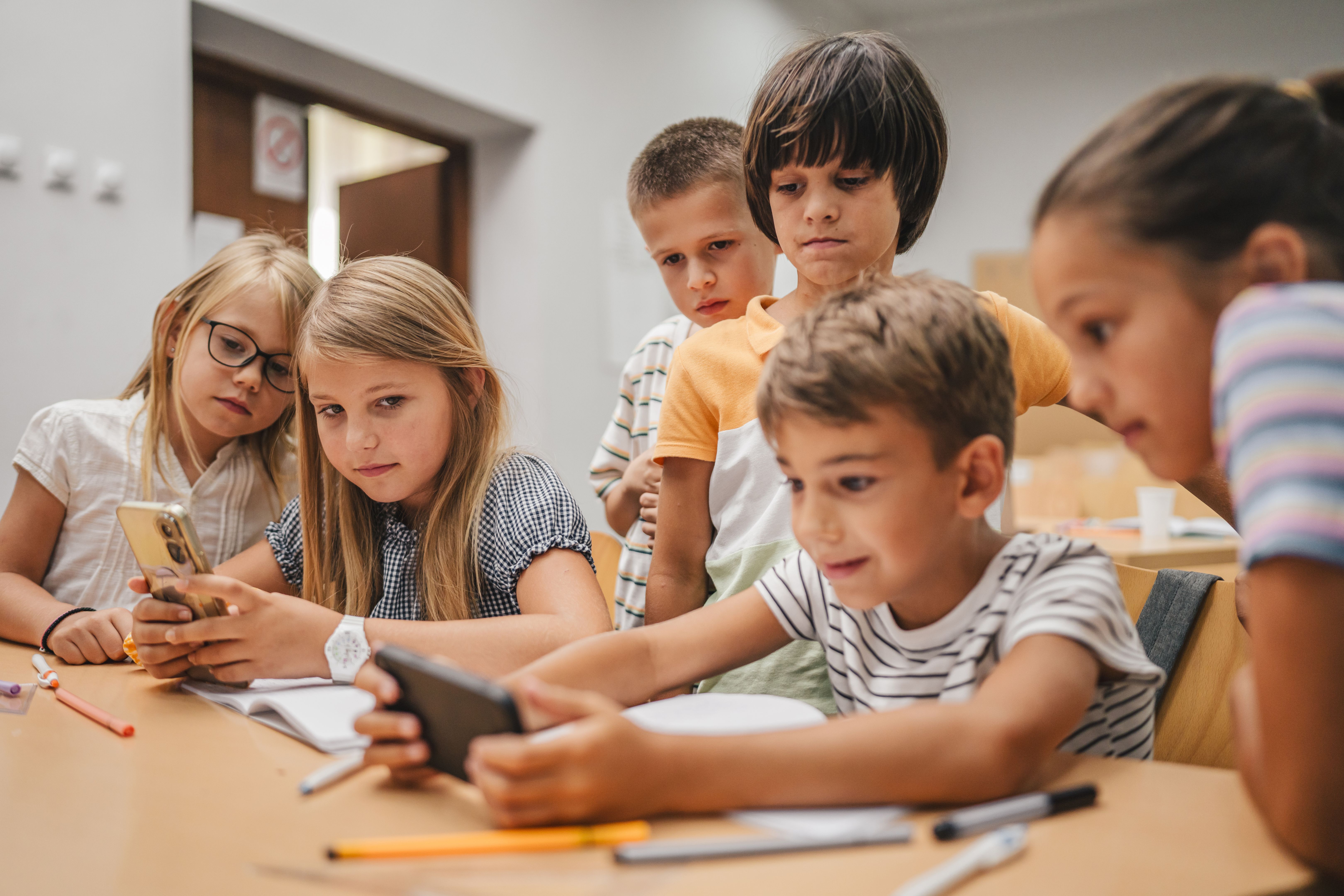 How Smartphones Are Revolutionising Literacy Education