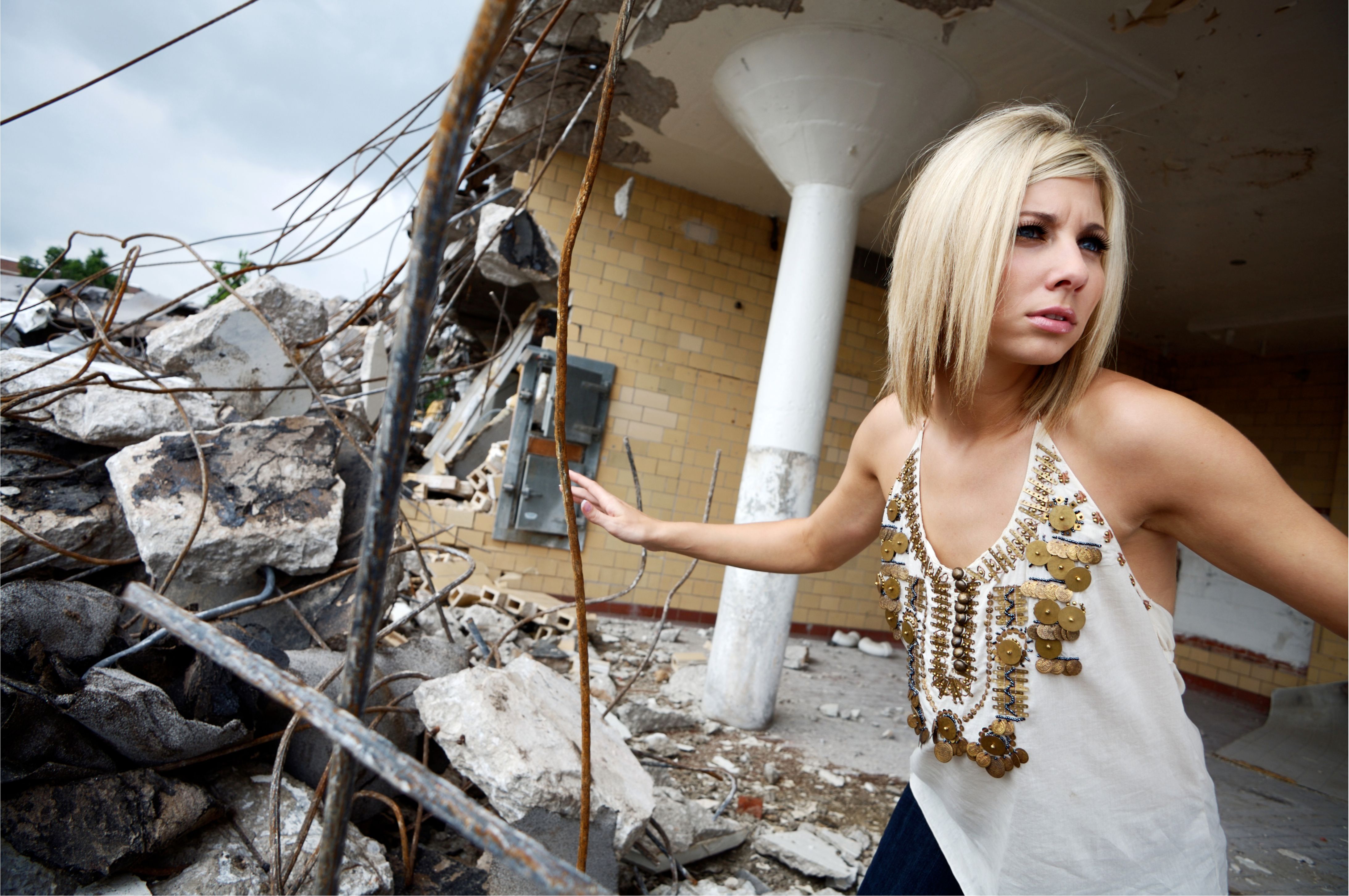 young blonde urban portraits young blonde urban portraits