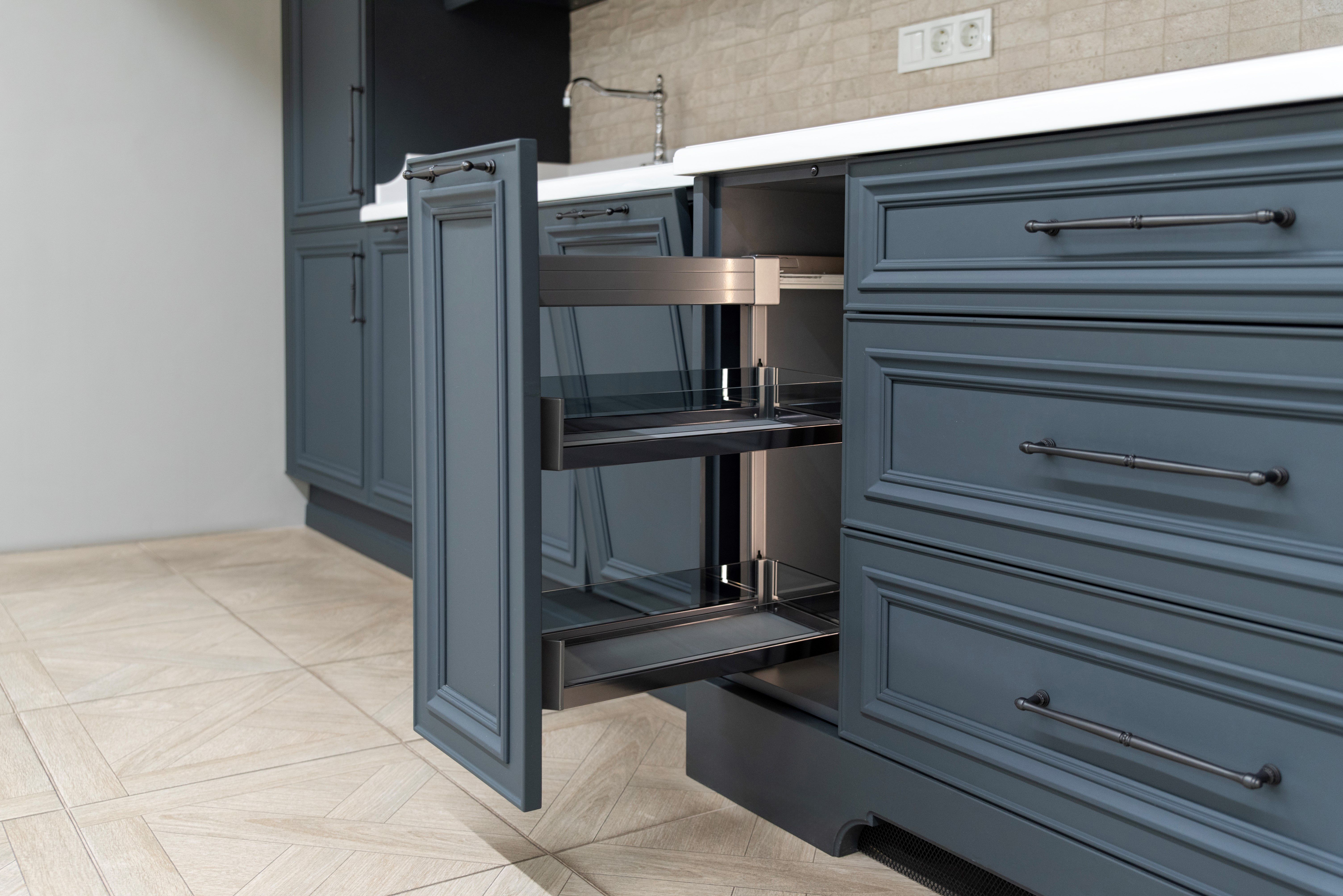 open shelving kitchen
