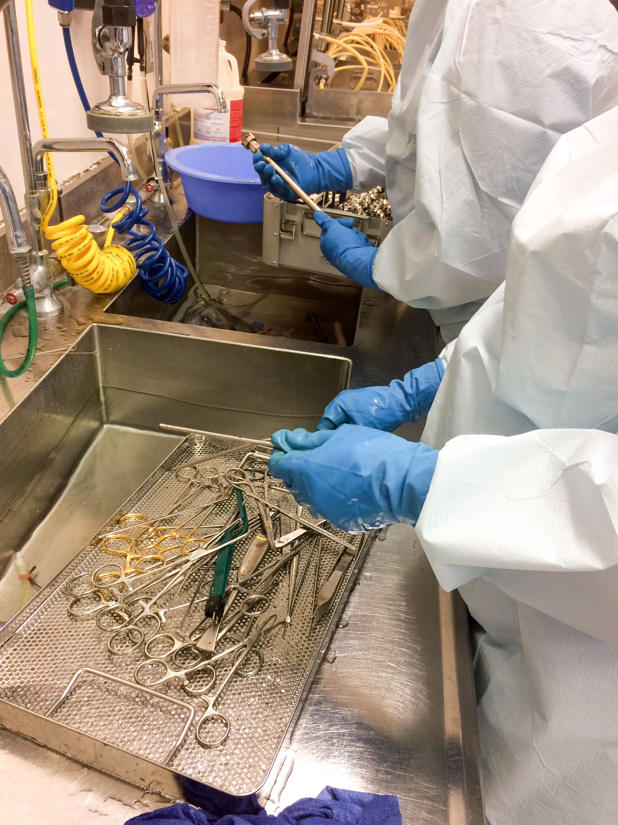 cleaning medical devices