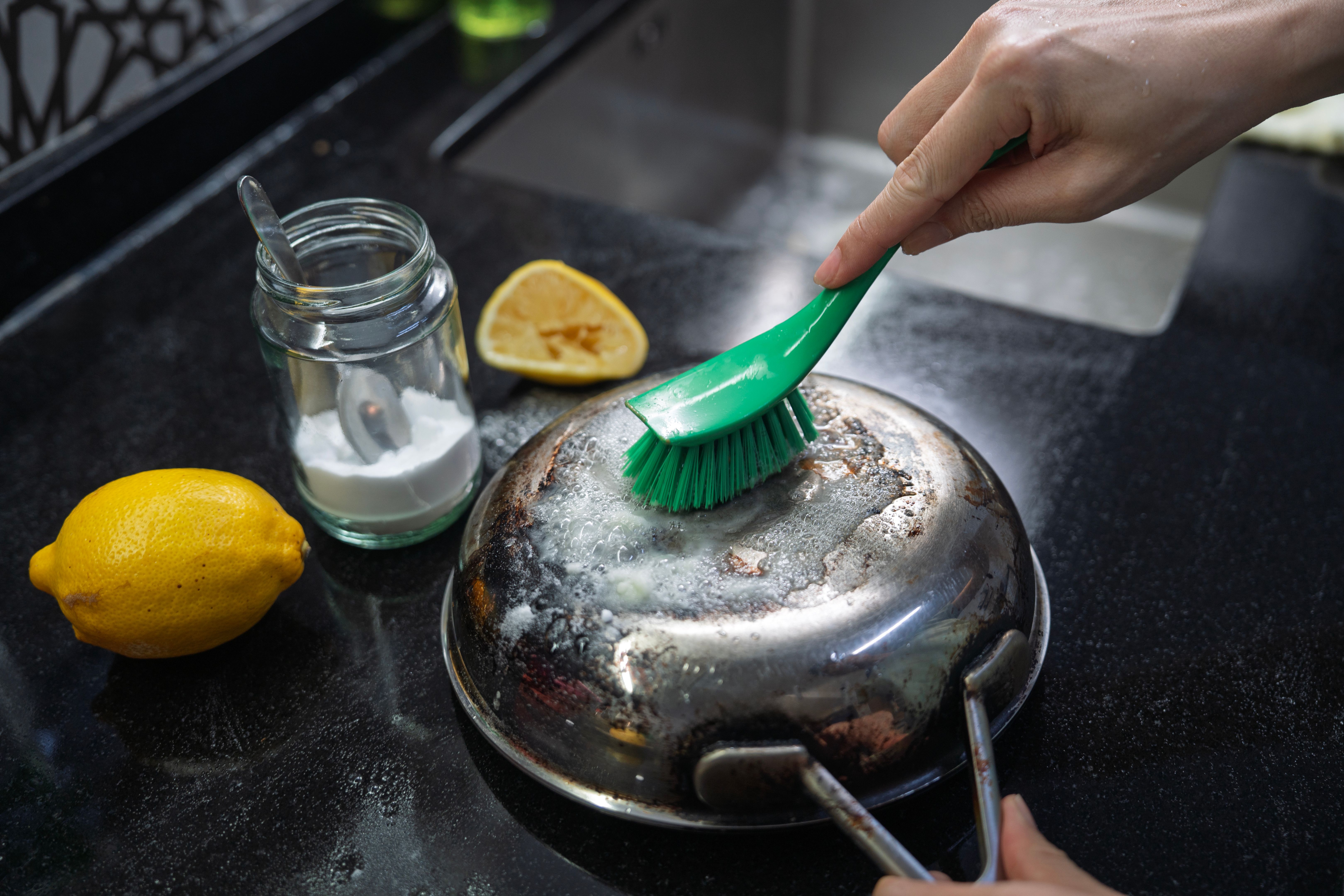 baking soda cleaning