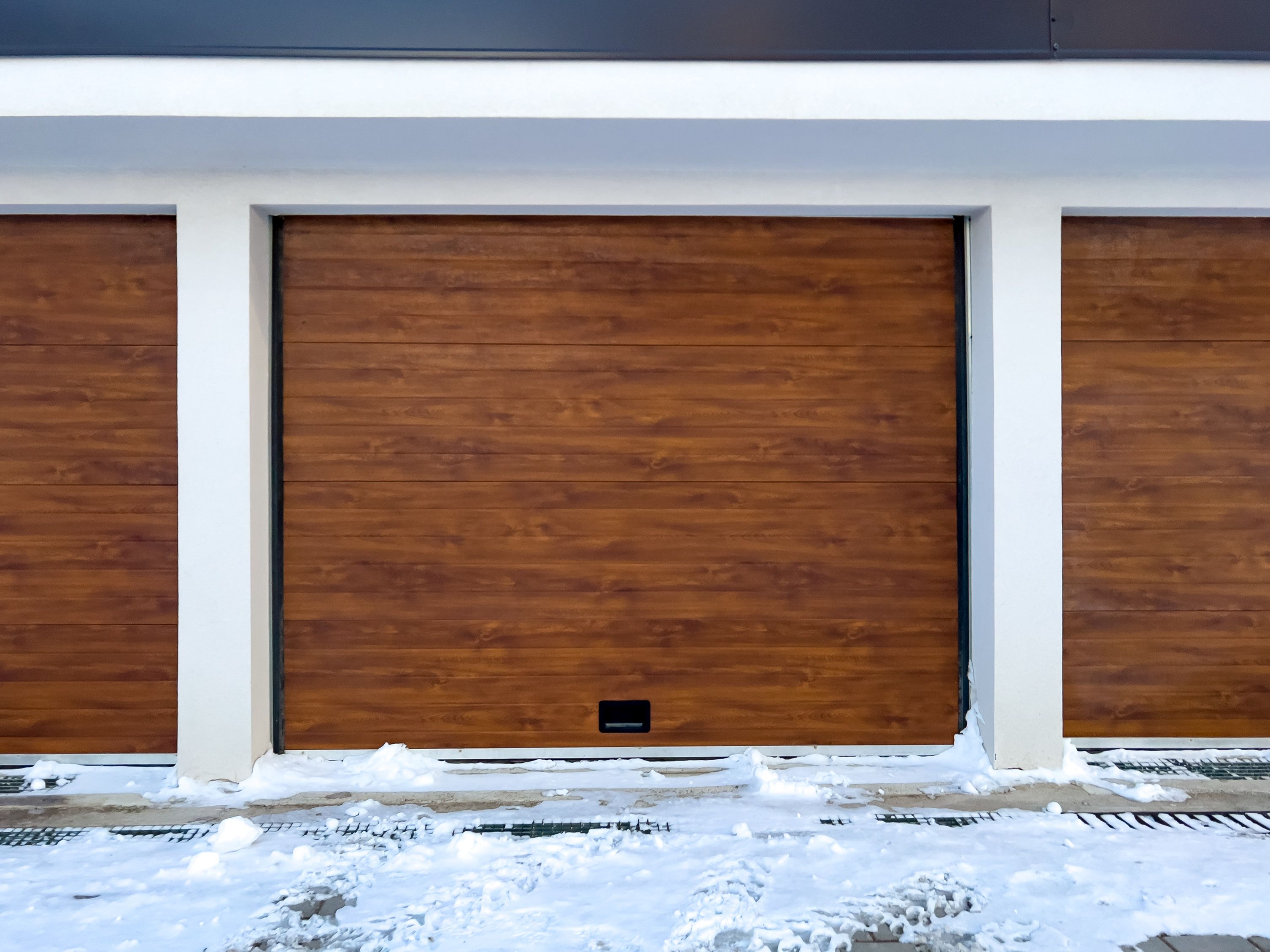 garage door winter
