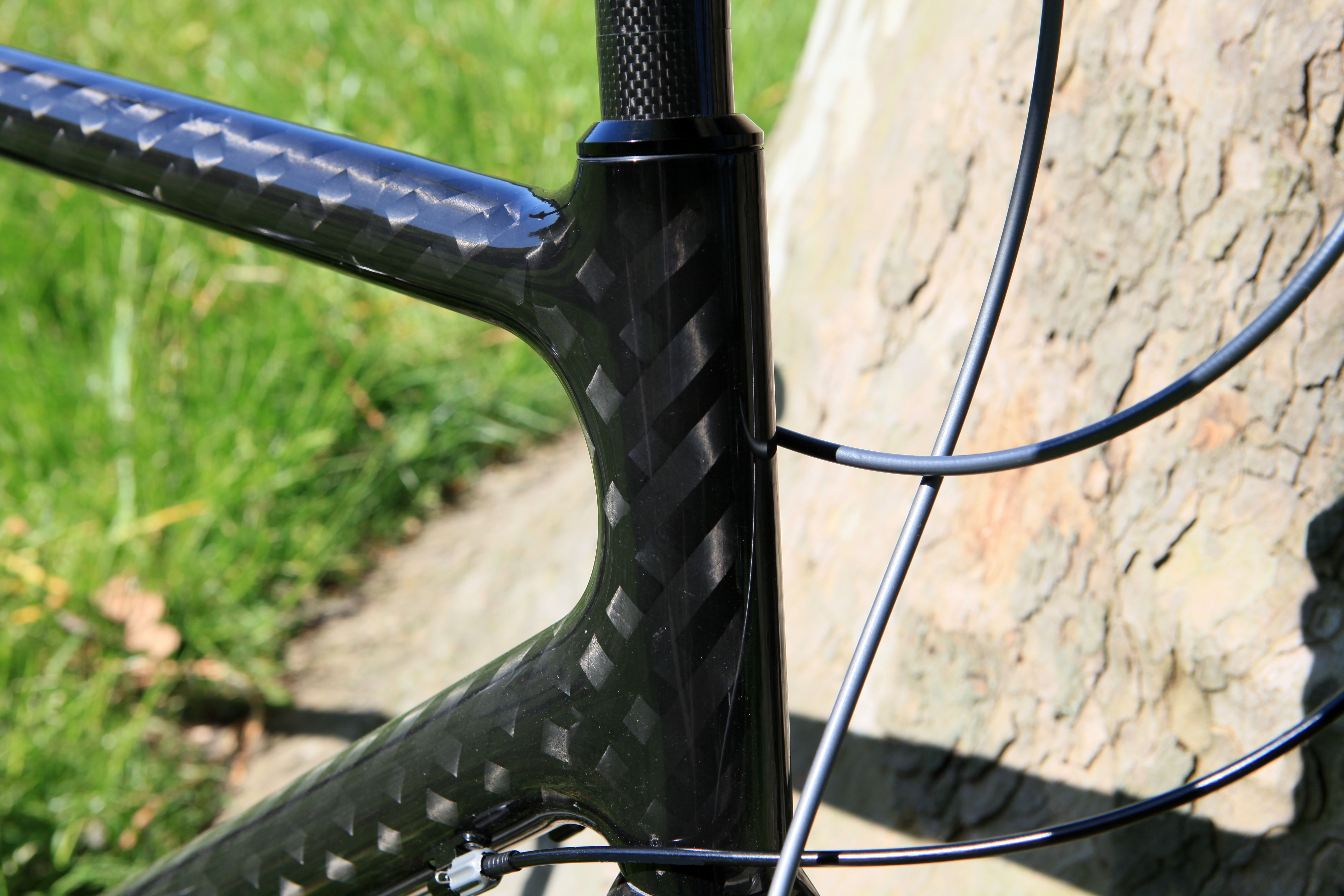 carbon fiber bike