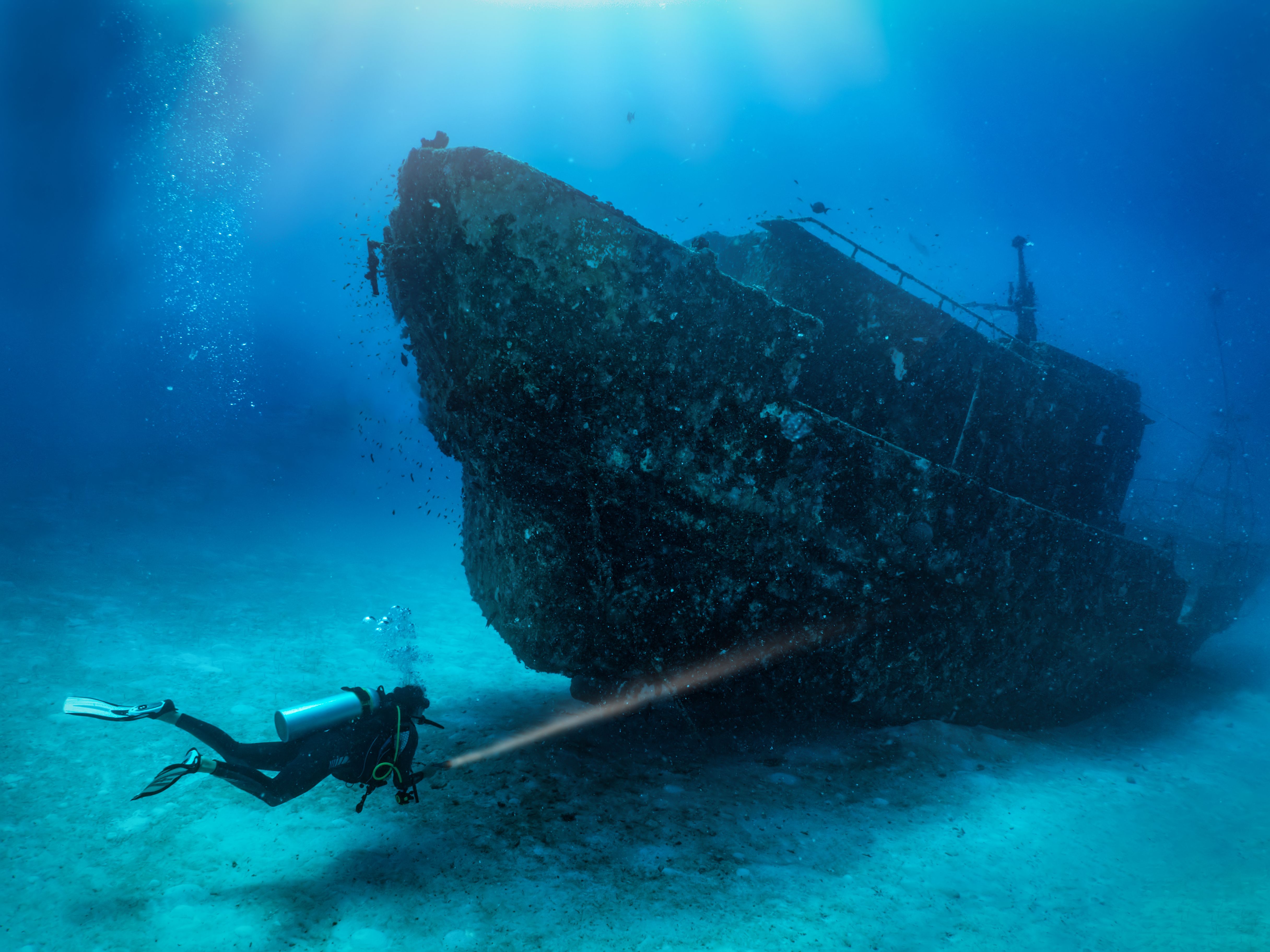 shipwreck diving