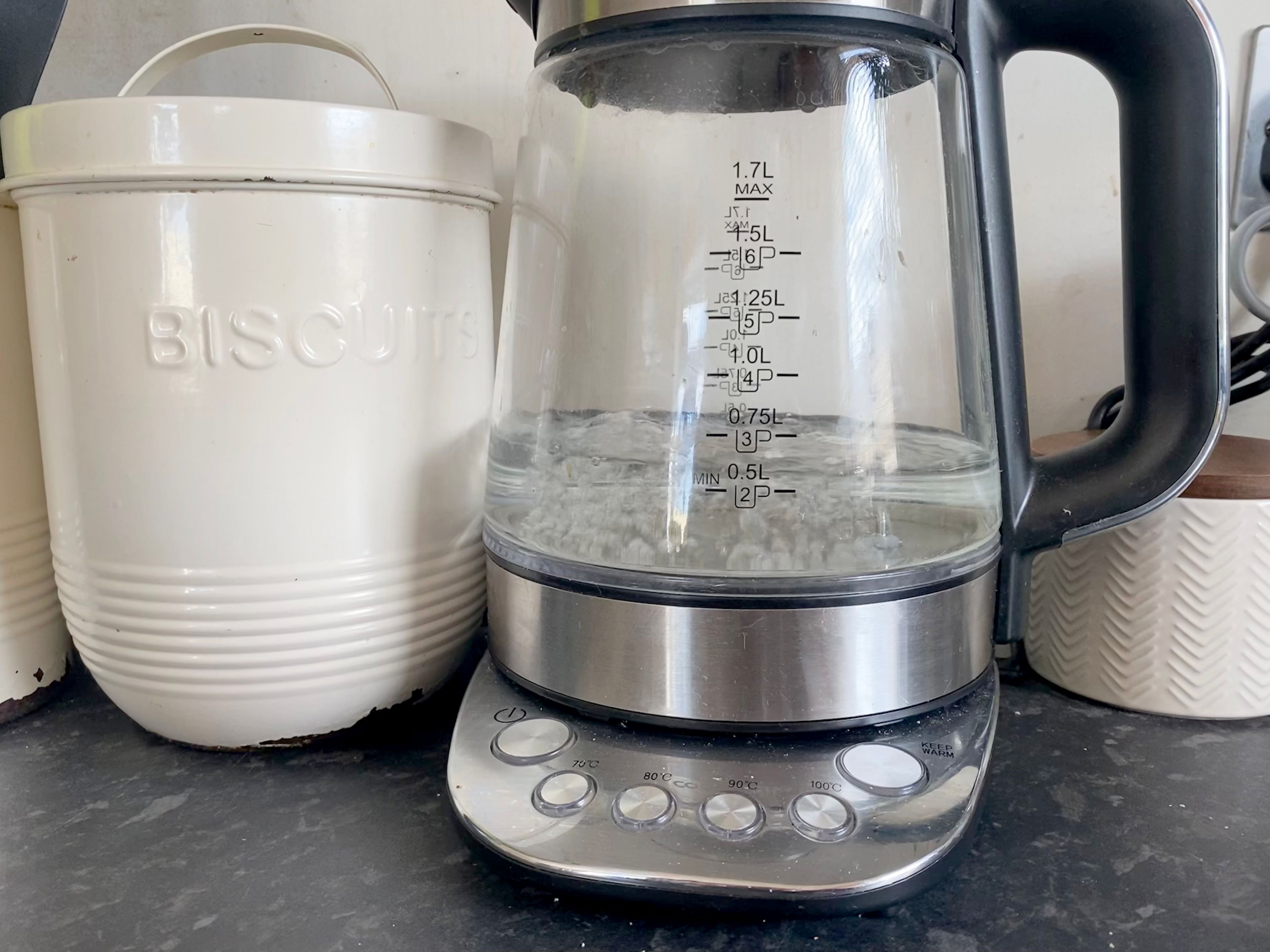 glass kettle modern design