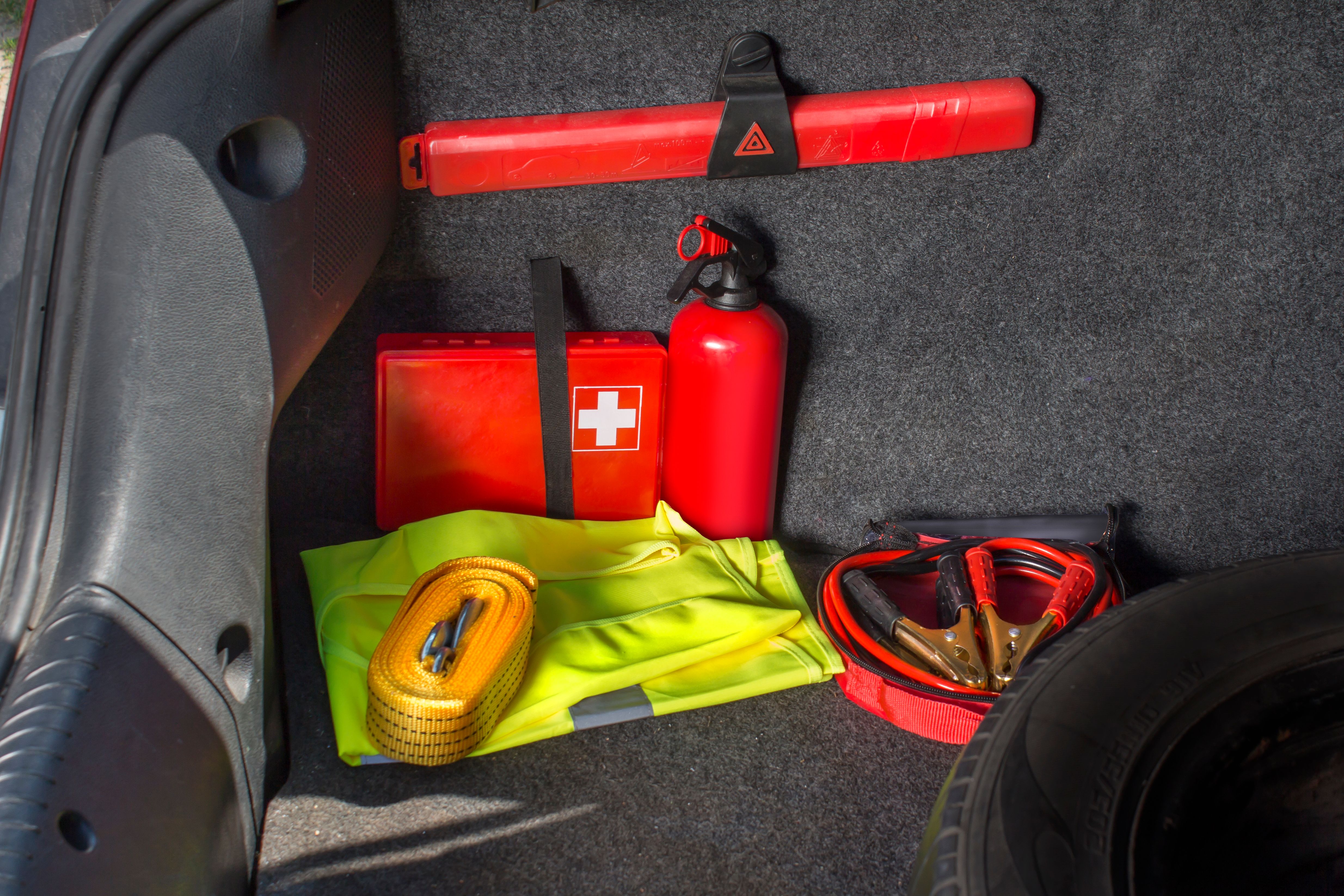 car emergency kit