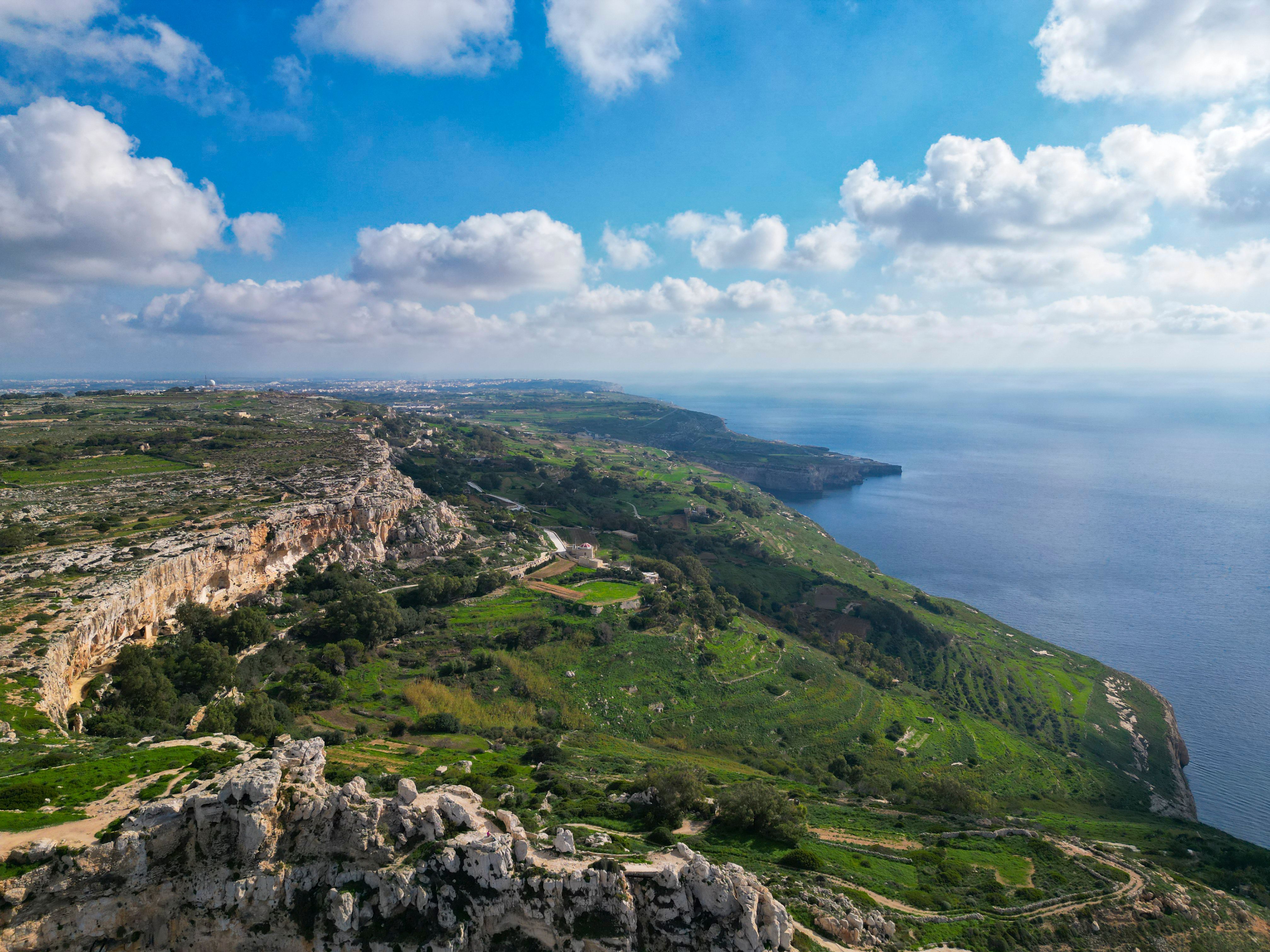 dingli cliffs