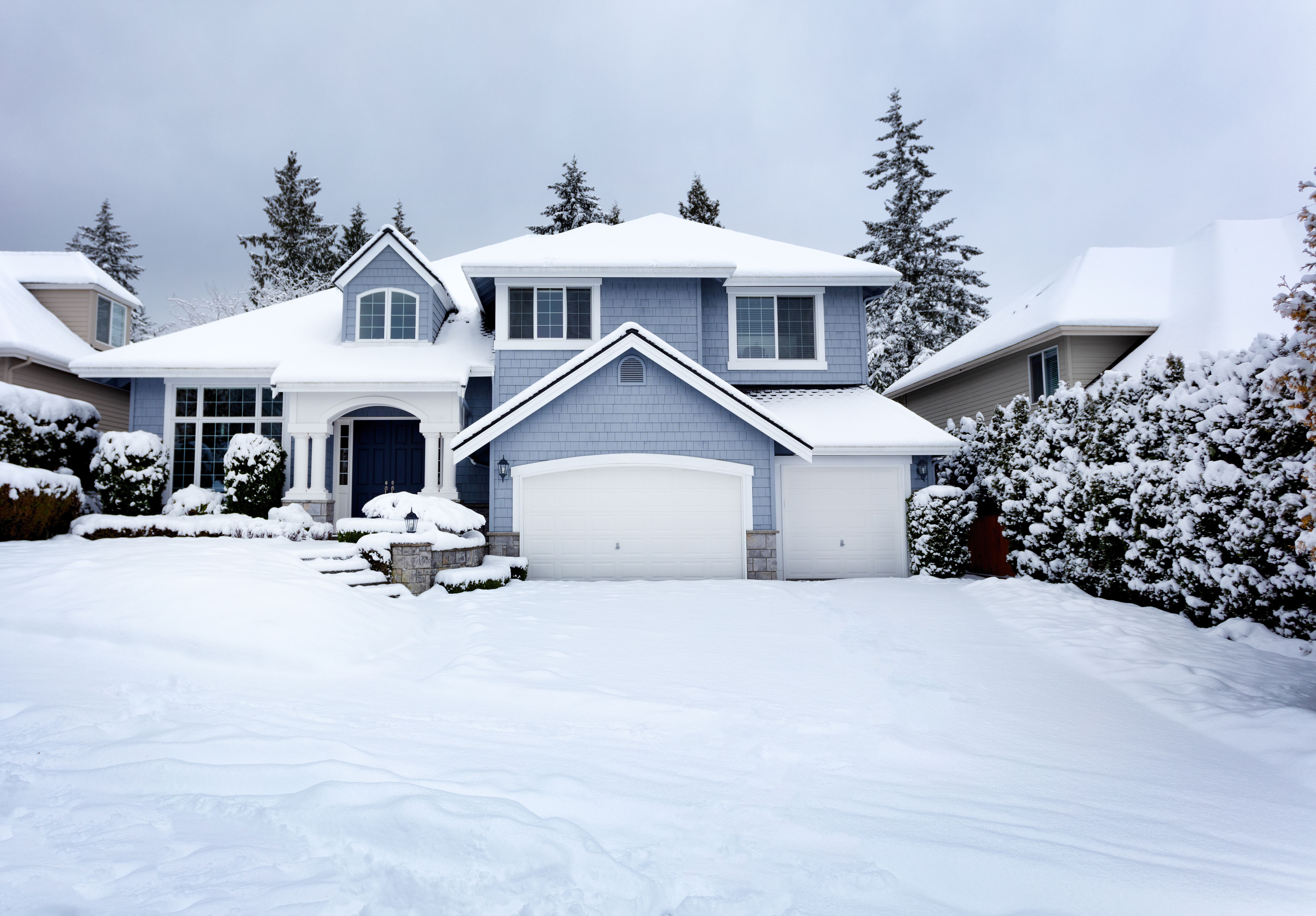 winter house painting