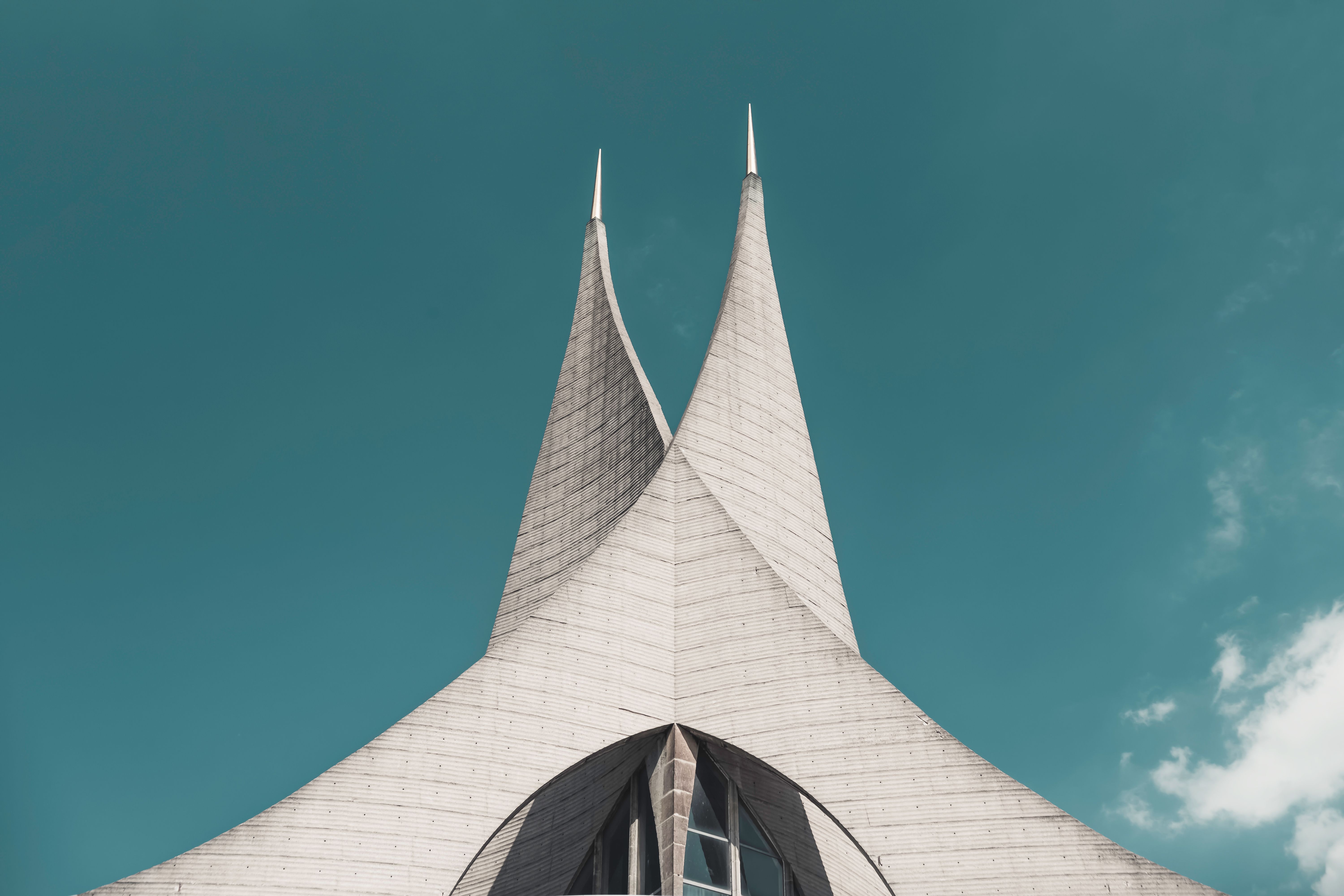modern church architecture