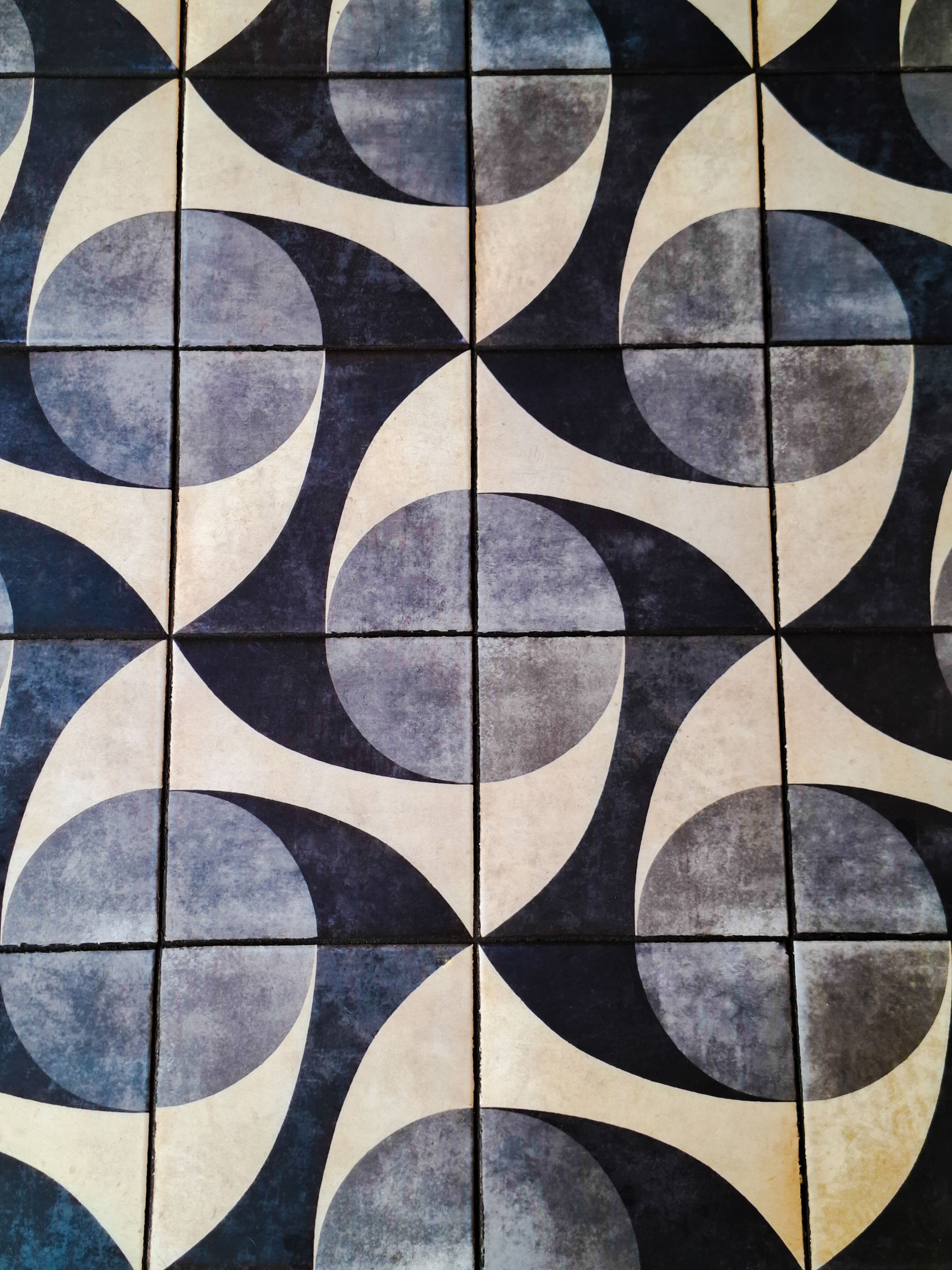 bold patterned flooring