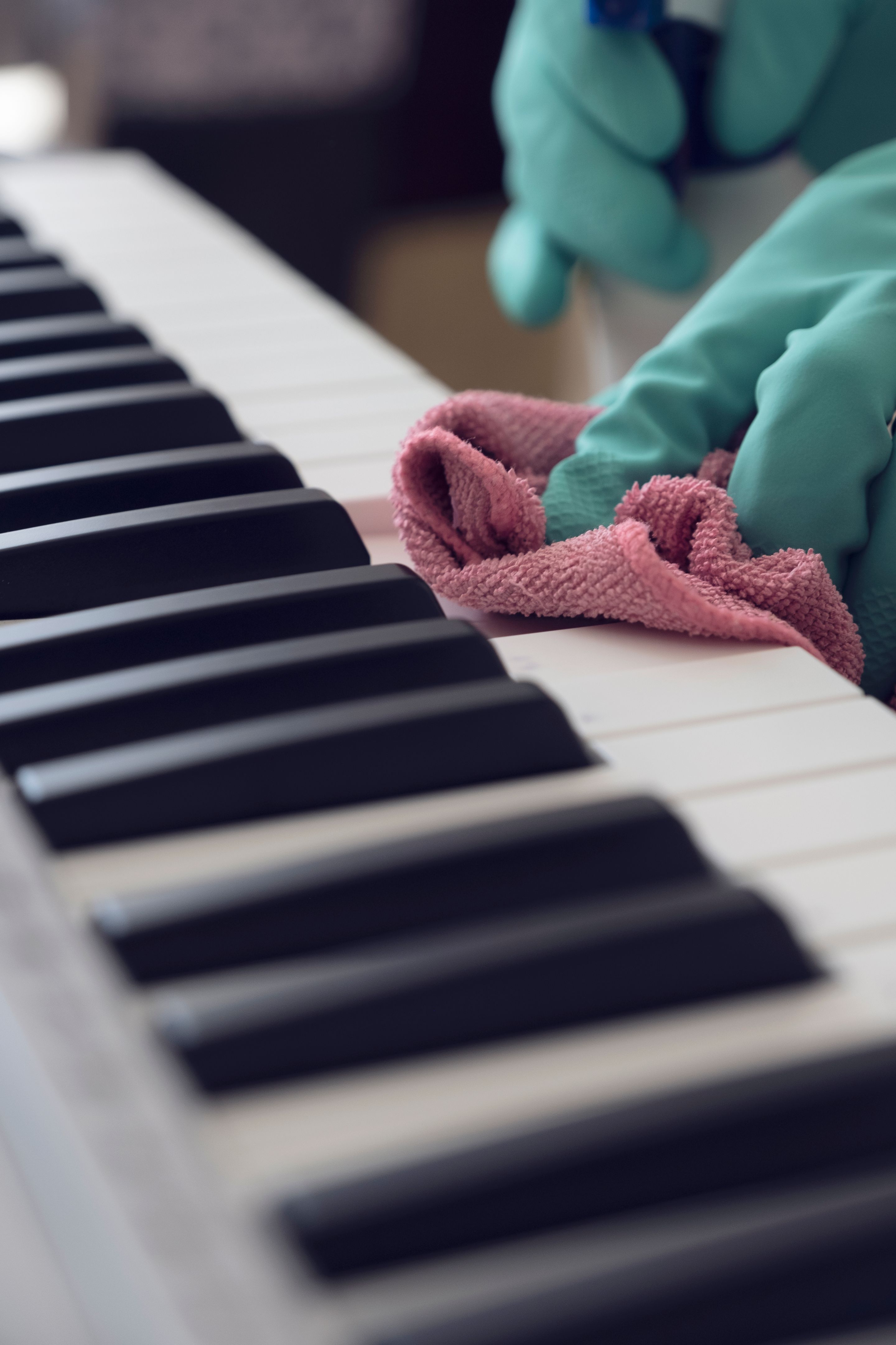 Disinfecting everywhere due to the epidemic Disinfecting everywhere due to the epidemic